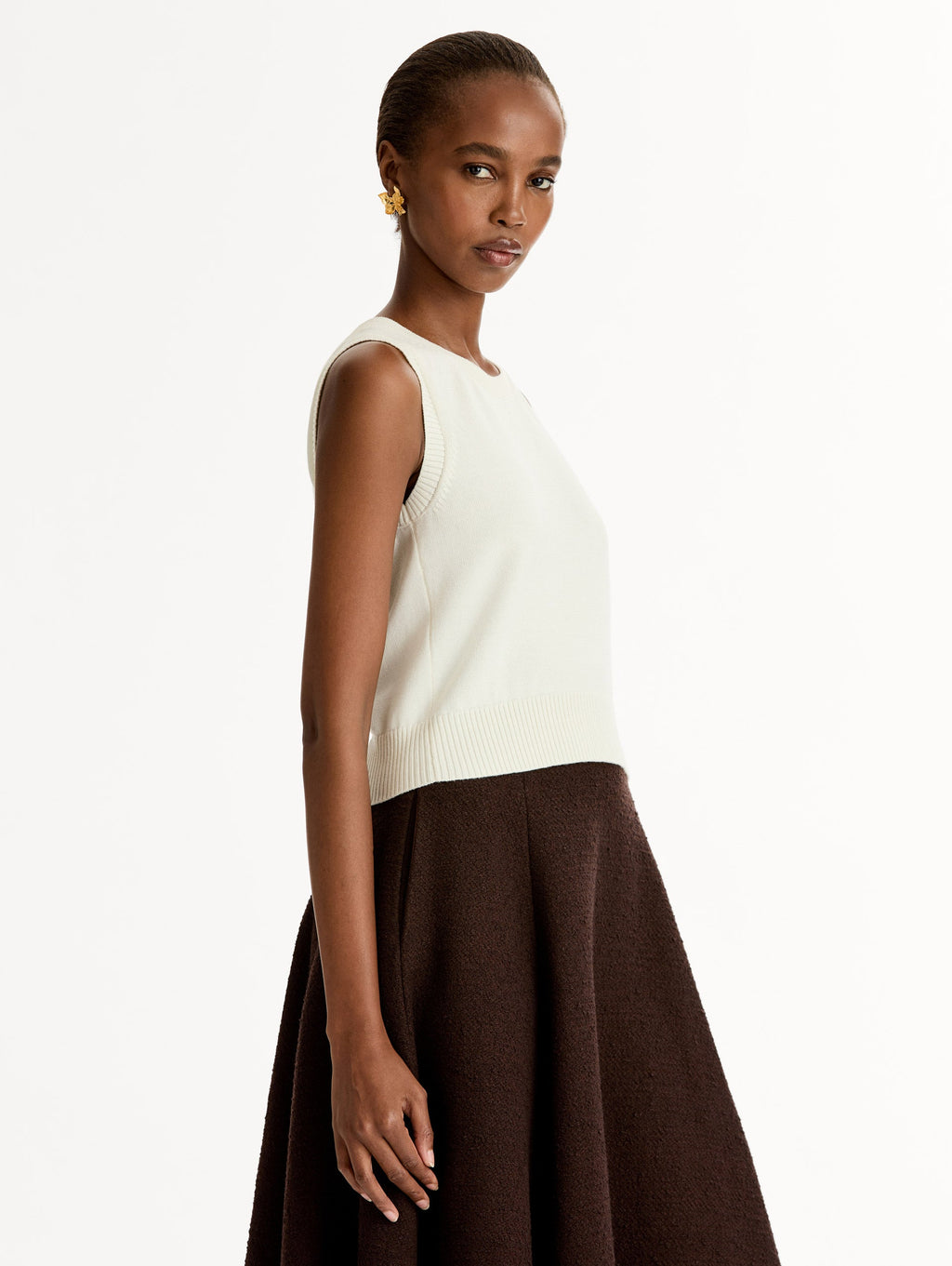 Cream Ribbed Sleeveless Cardigan