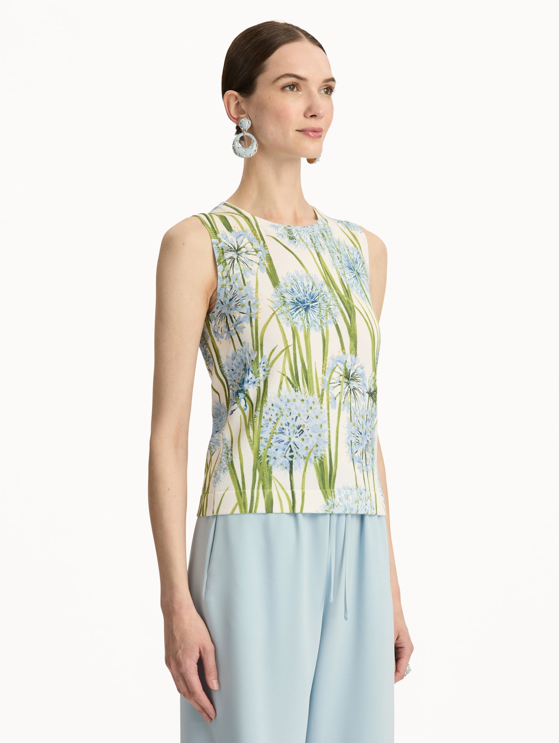 Floral Patterned Sleeveless Top