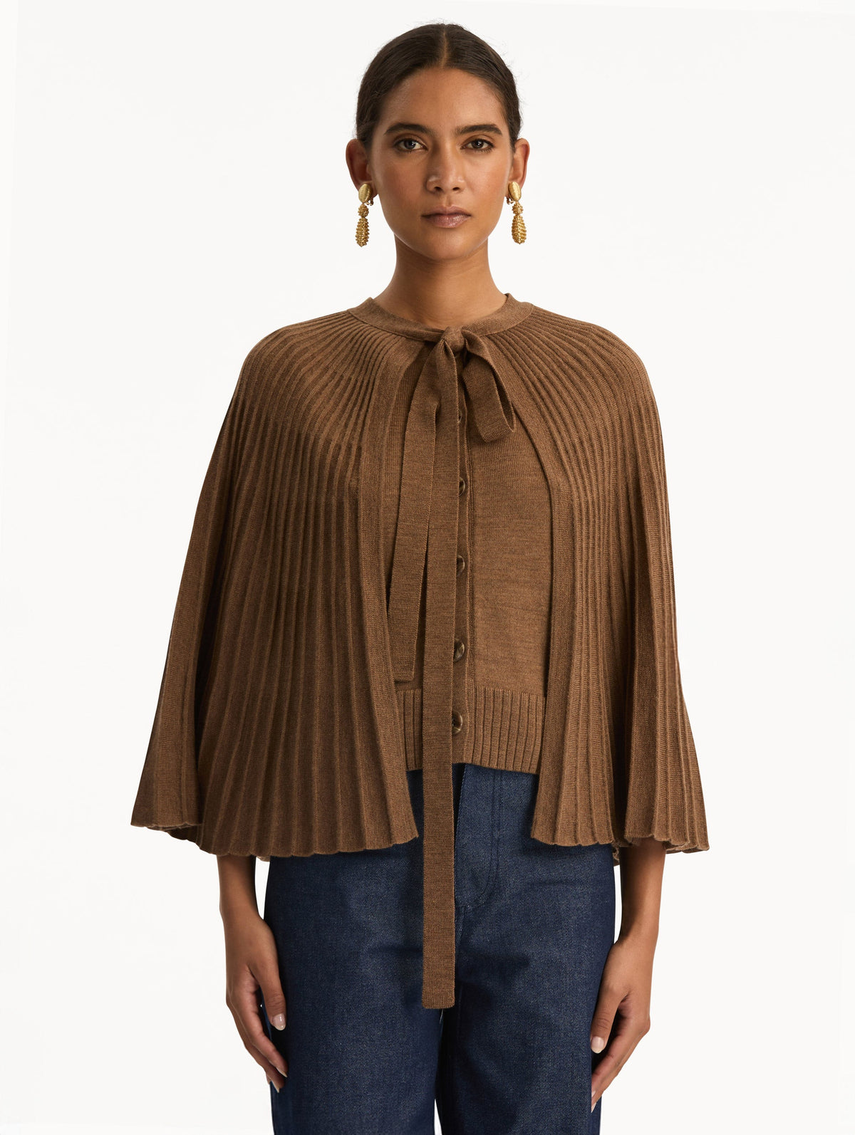 ‌Buttoned Pleated Cardigan