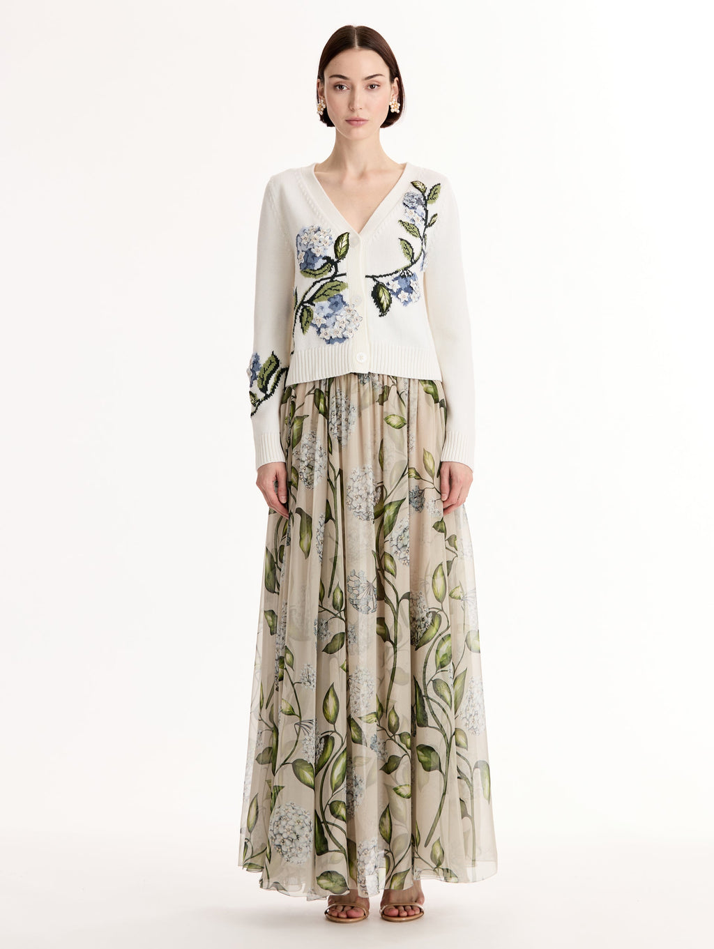 ‌Cream V-Neck Embroidered Cardigan‌