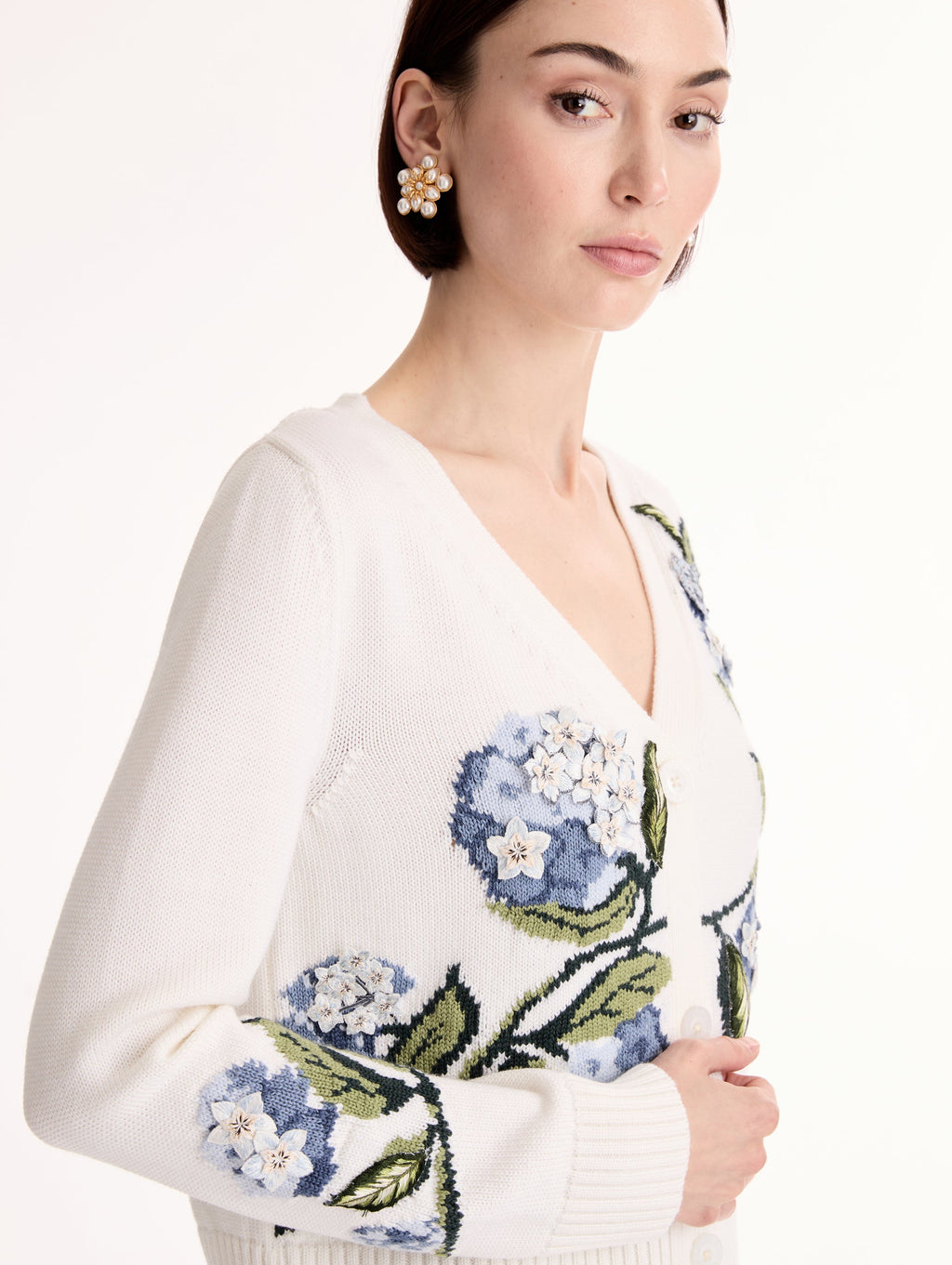 ‌Cream V-Neck Embroidered Cardigan‌