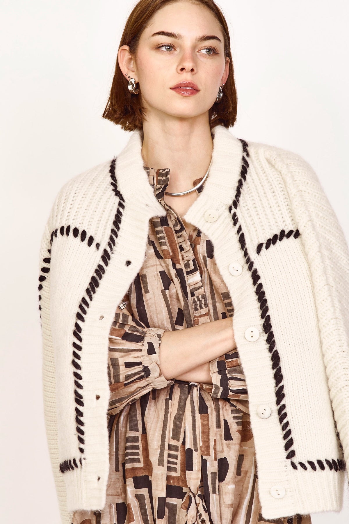 Cardigan in Ivory/Black
