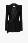 Single breasted body hugging suit jacket
