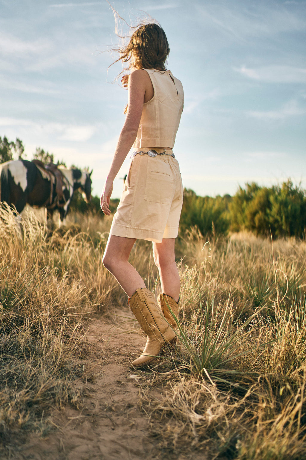 Shorts in Cream Canvas
