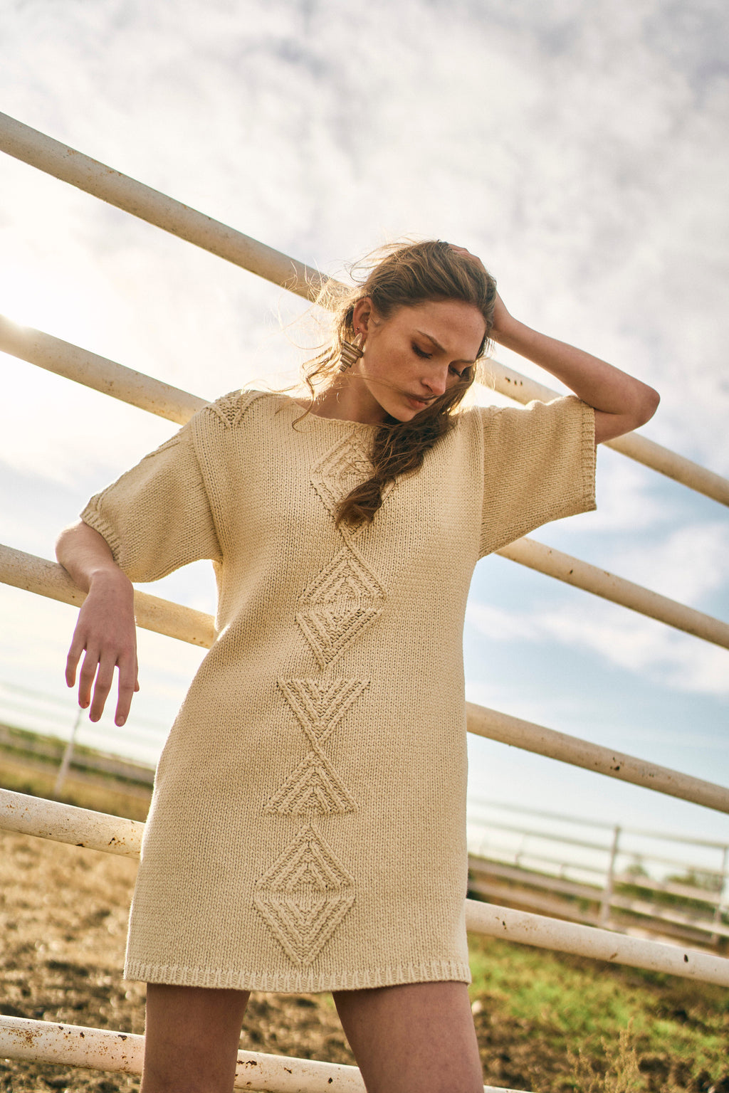 Dress in oversized short sleeves
