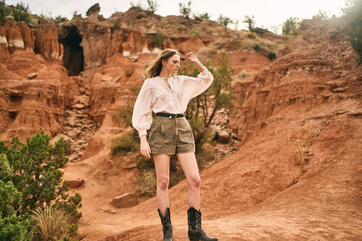 Blouse in Oat