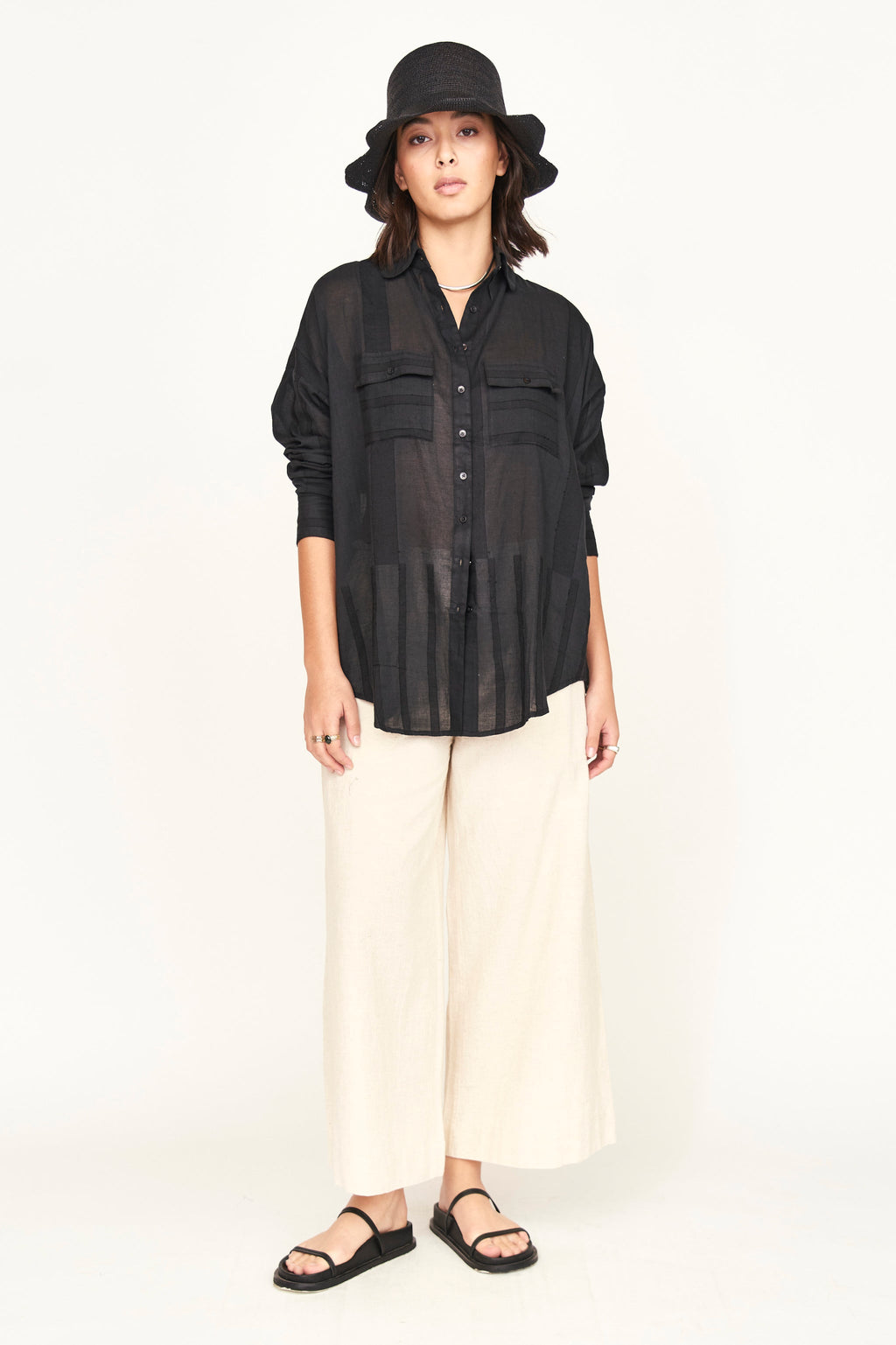 Shirt in Oversized Black