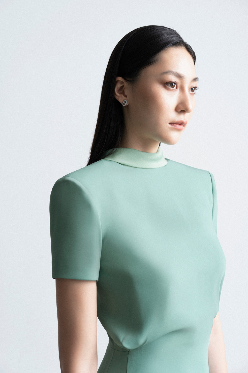 Right angled shoulder short sleeved dress