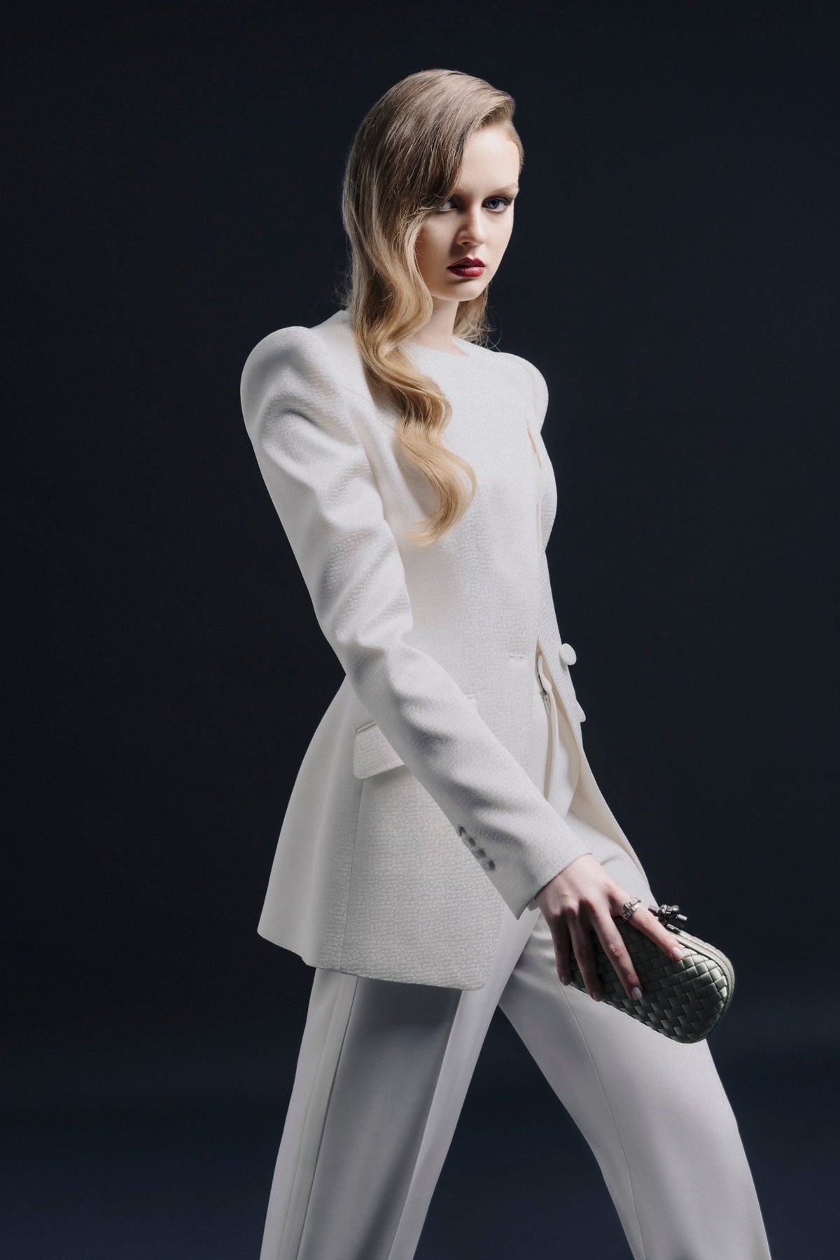 Hanging collar shirt