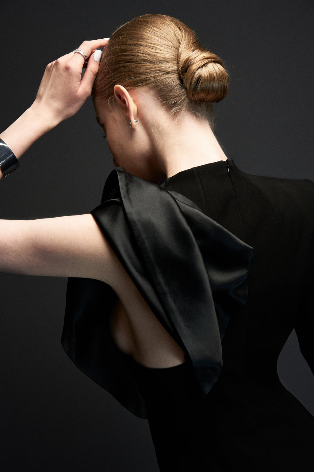 Drooping folds dress