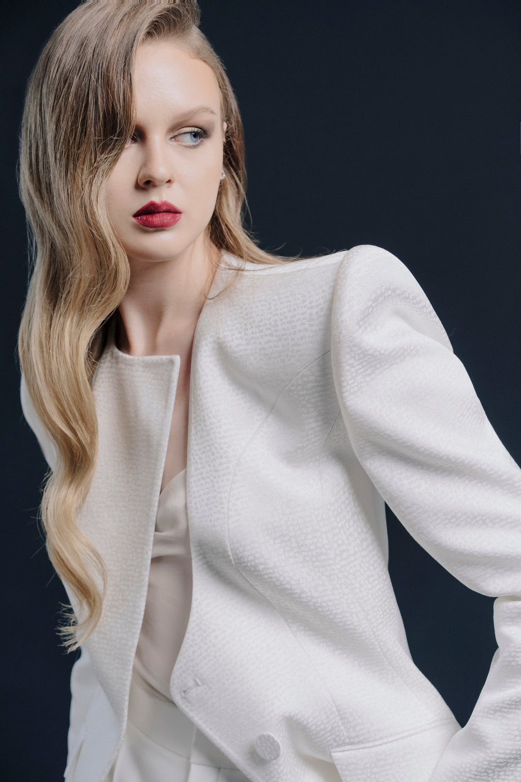 Hanging collar shirt