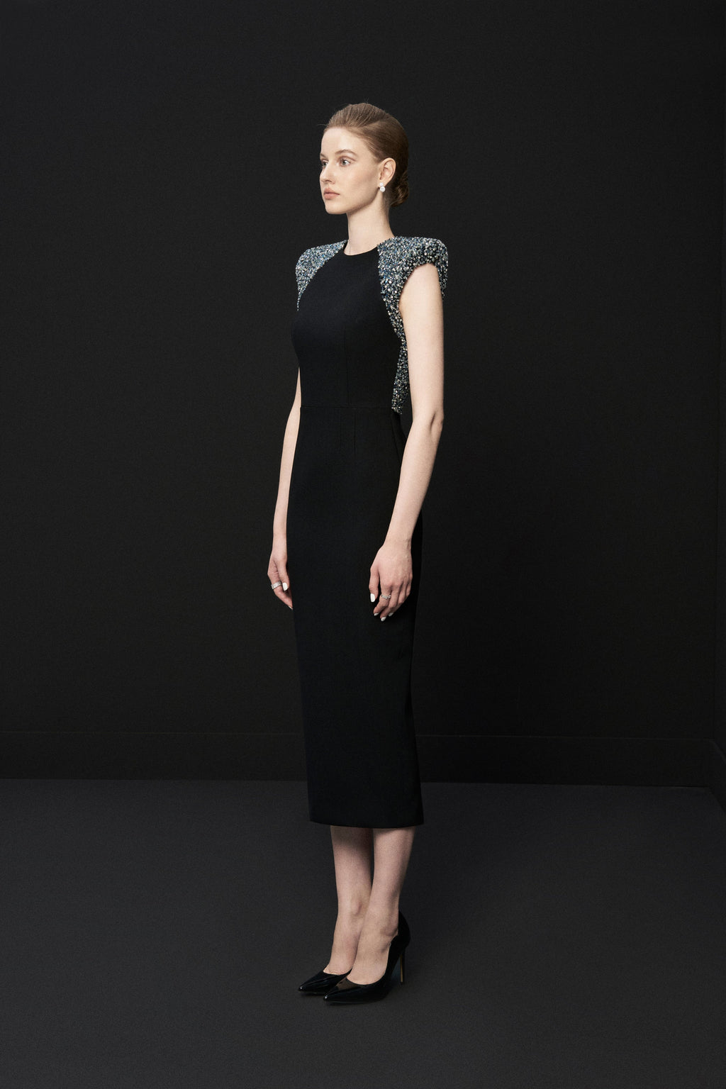 Shoulder connected crystal dress
