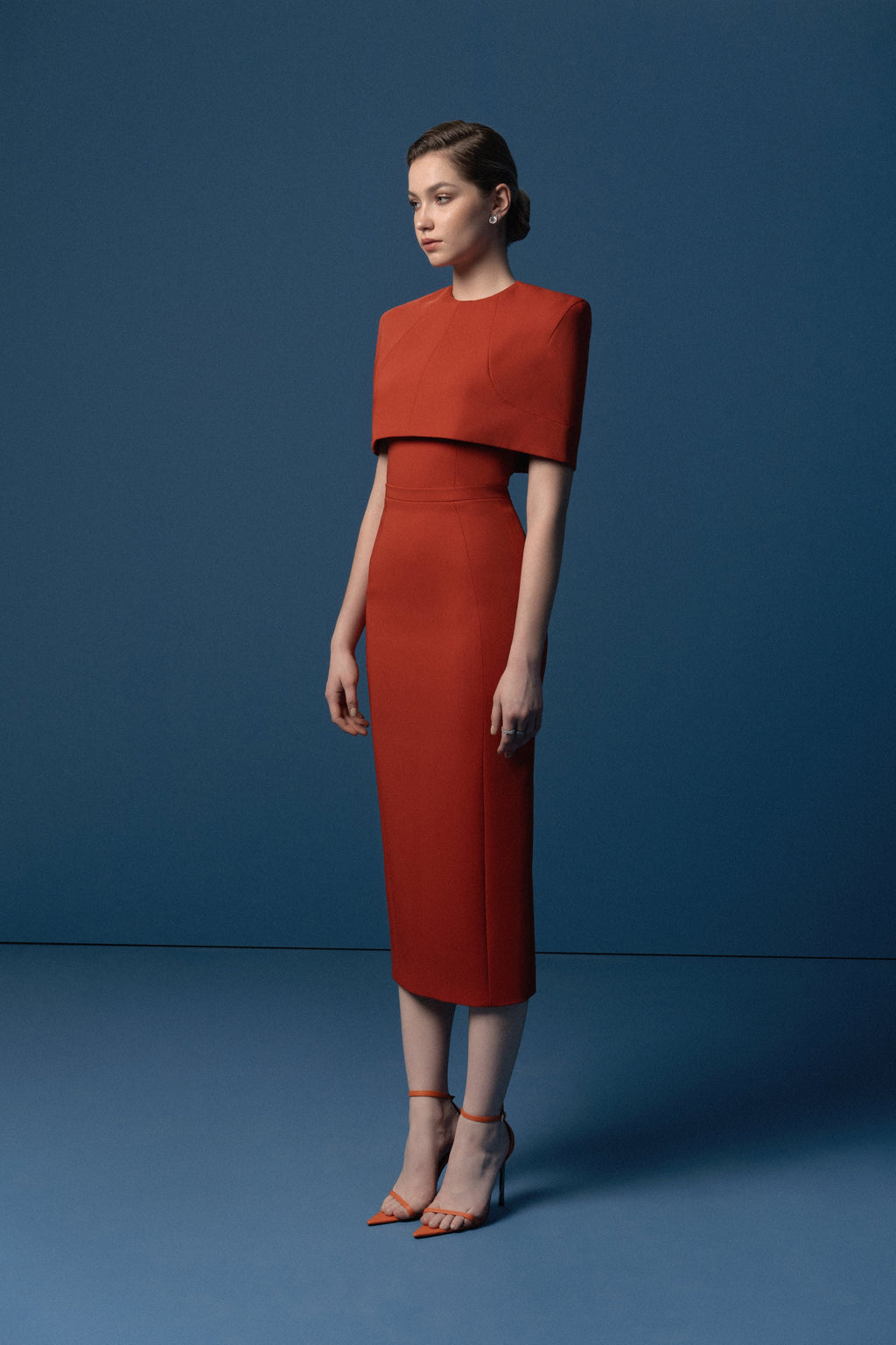 Shoulder cape dress