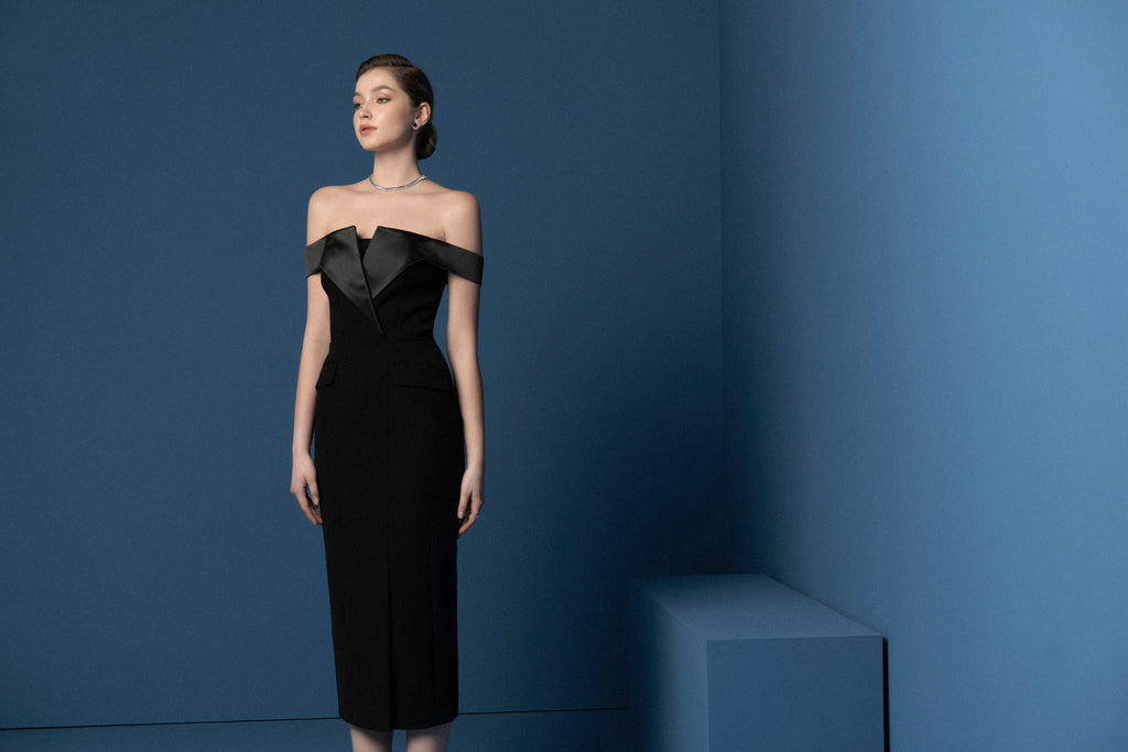 Low shoulder pencil dress