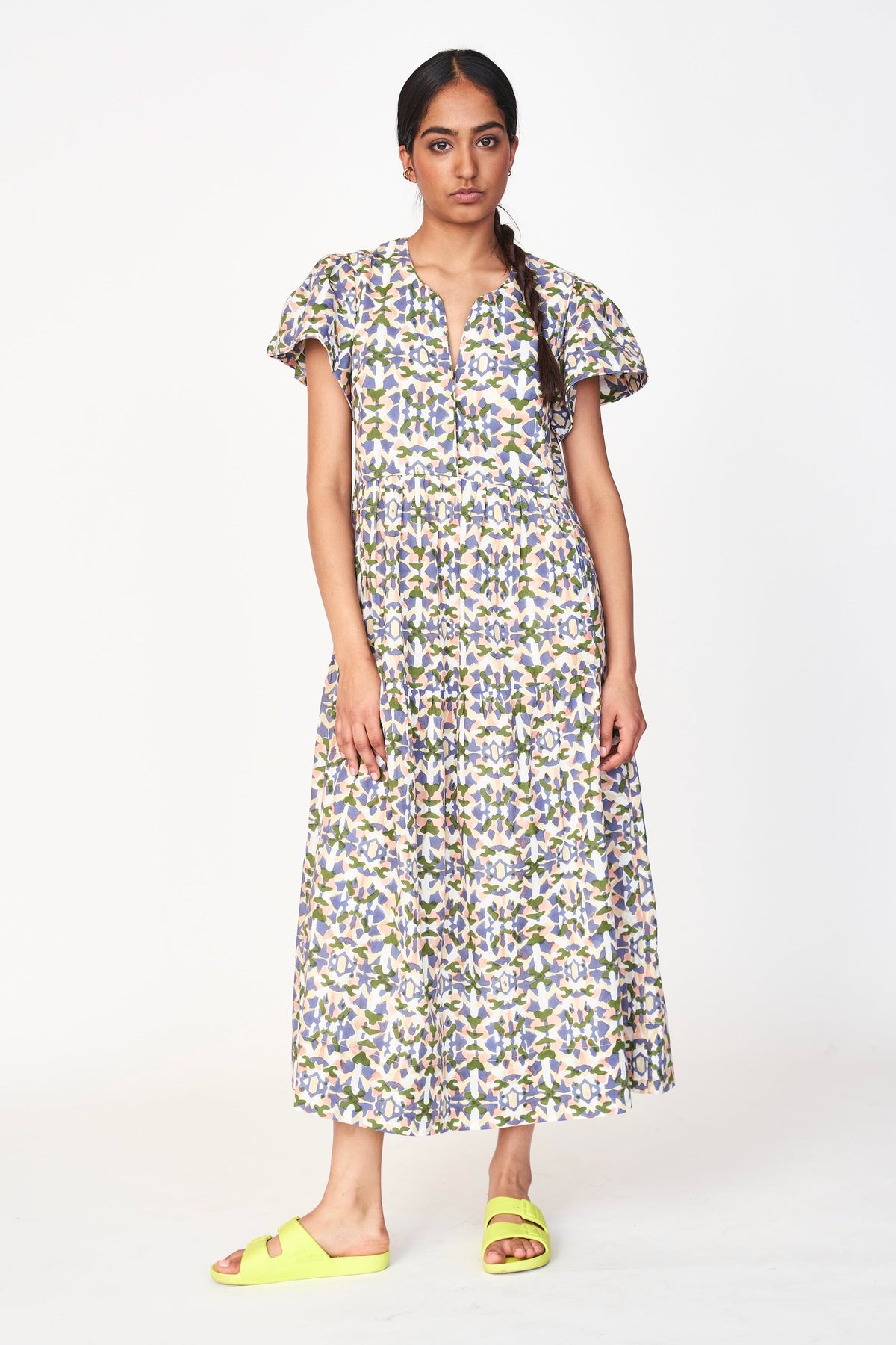 Dress in Ankle length gathered sleeves