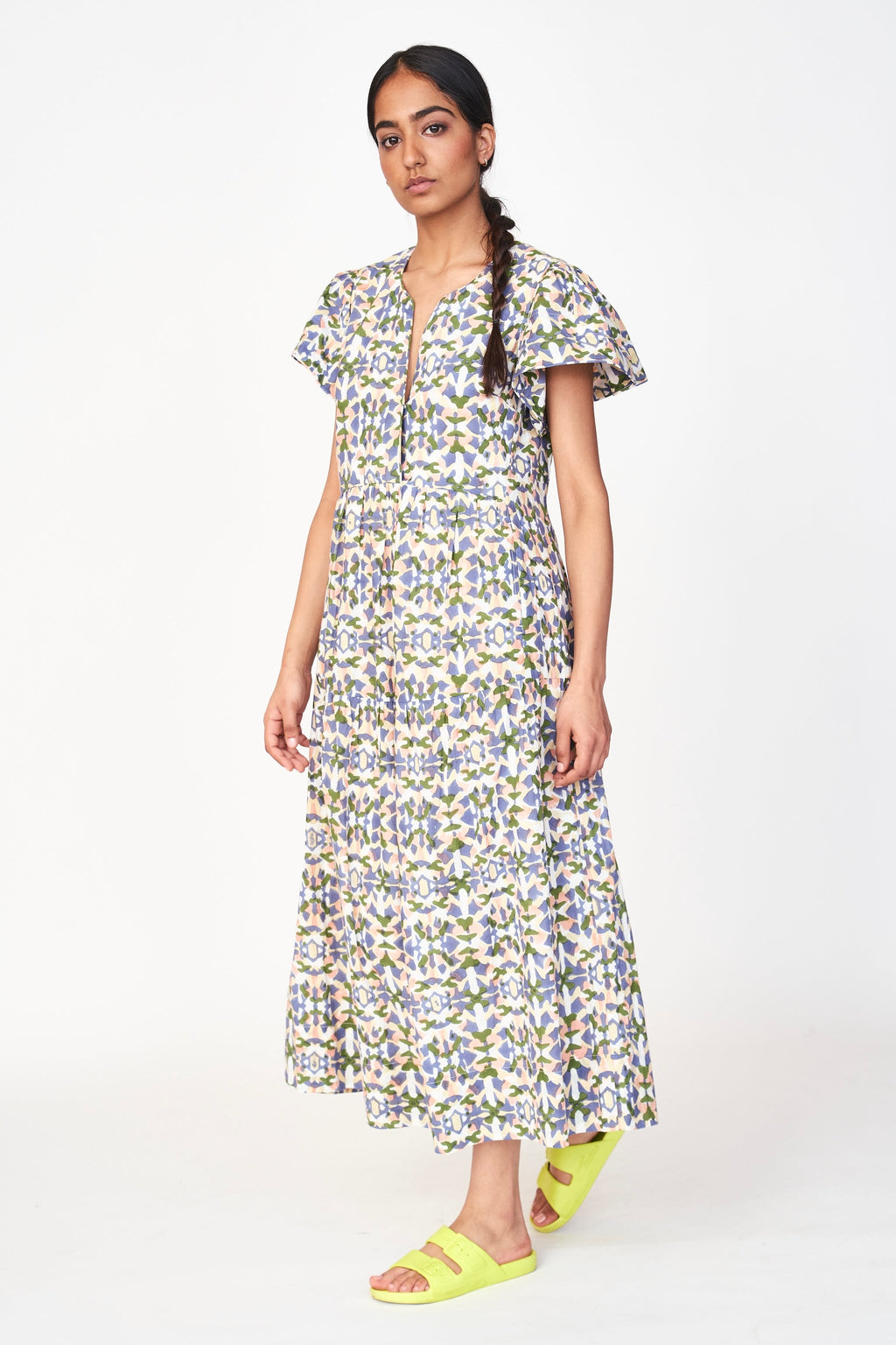 Dress in Ankle length gathered sleeves