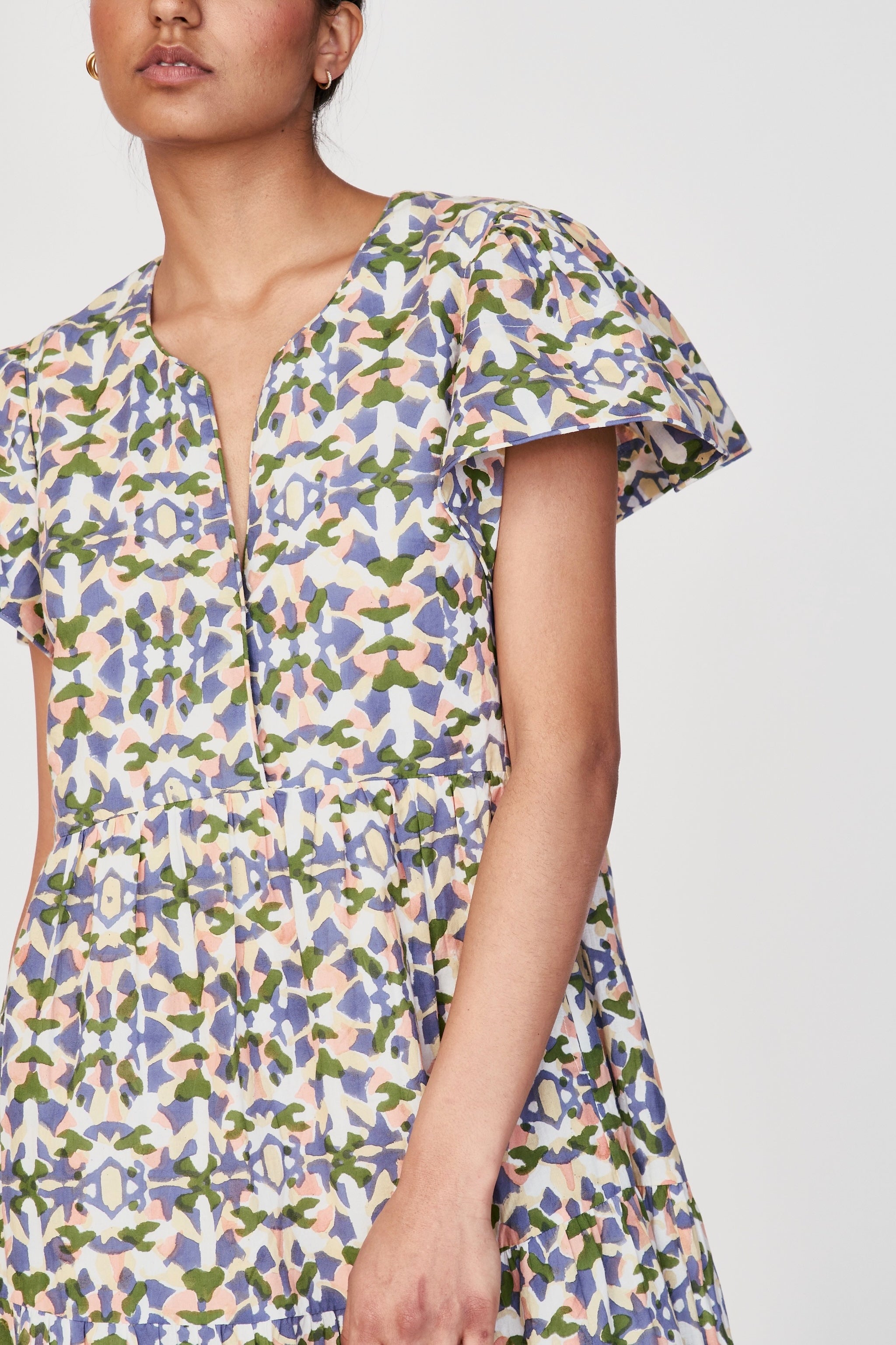 Dress in Ankle length gathered sleeves