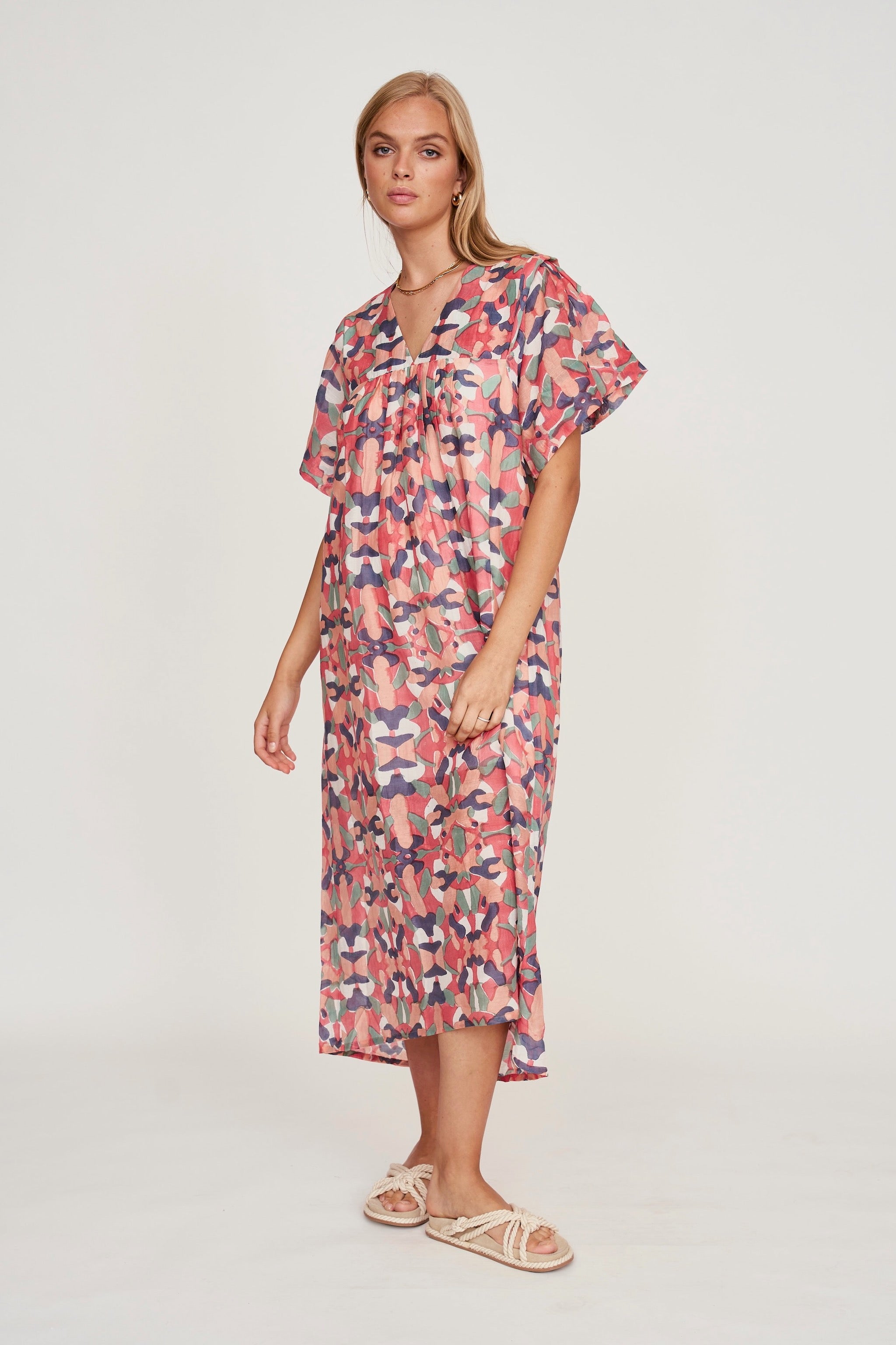 Ankle length caftan in V neckline
