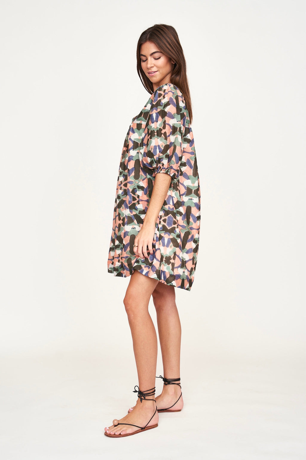 Dress in V neckline Balloon sleeves