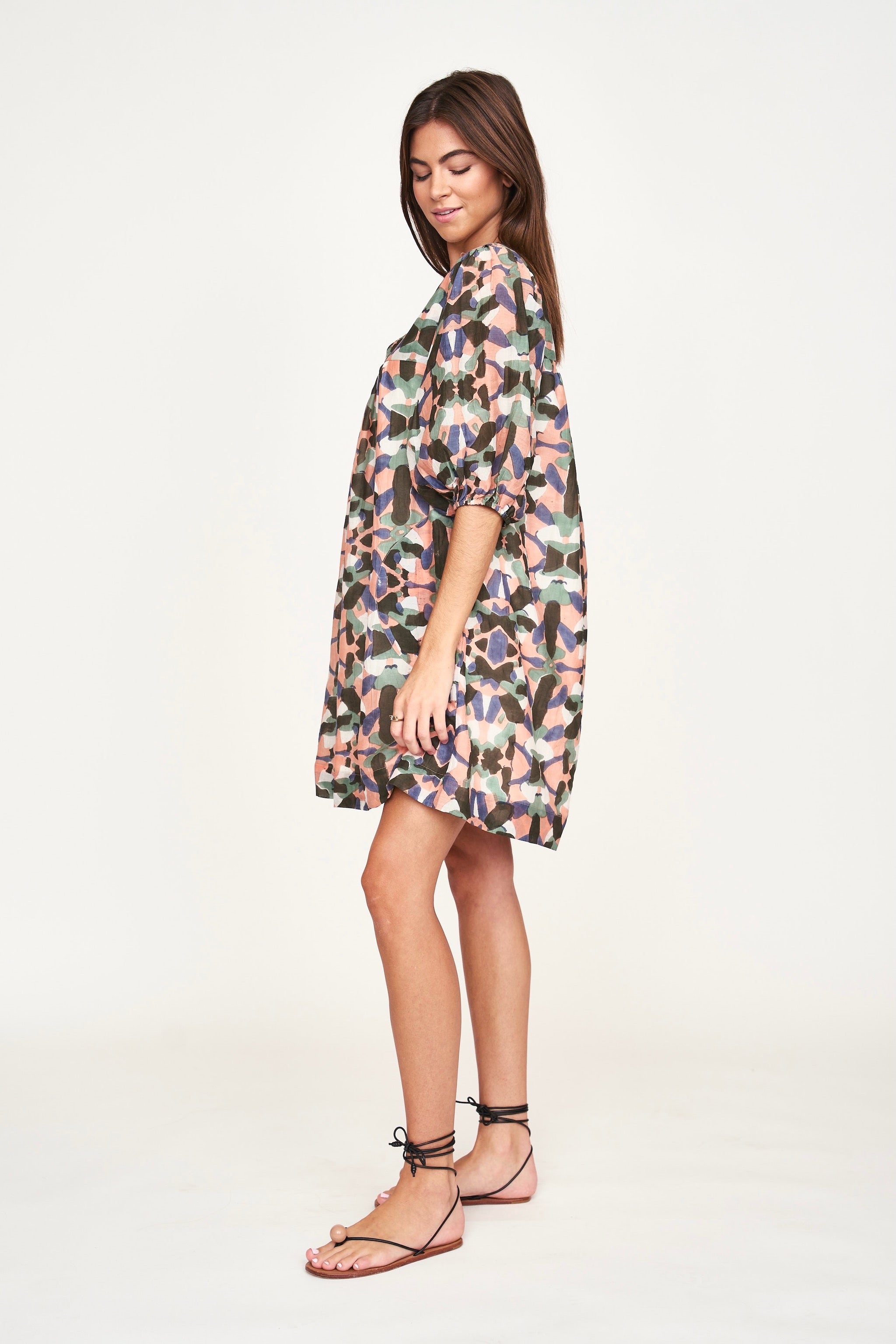 Dress in V neckline Balloon sleeves