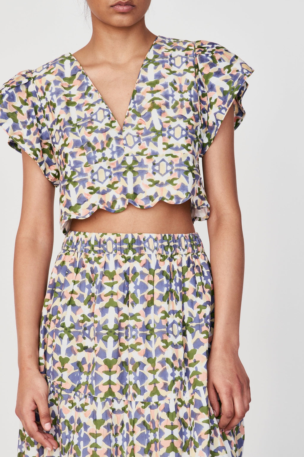 Soft and evenly gathered tiered skirt