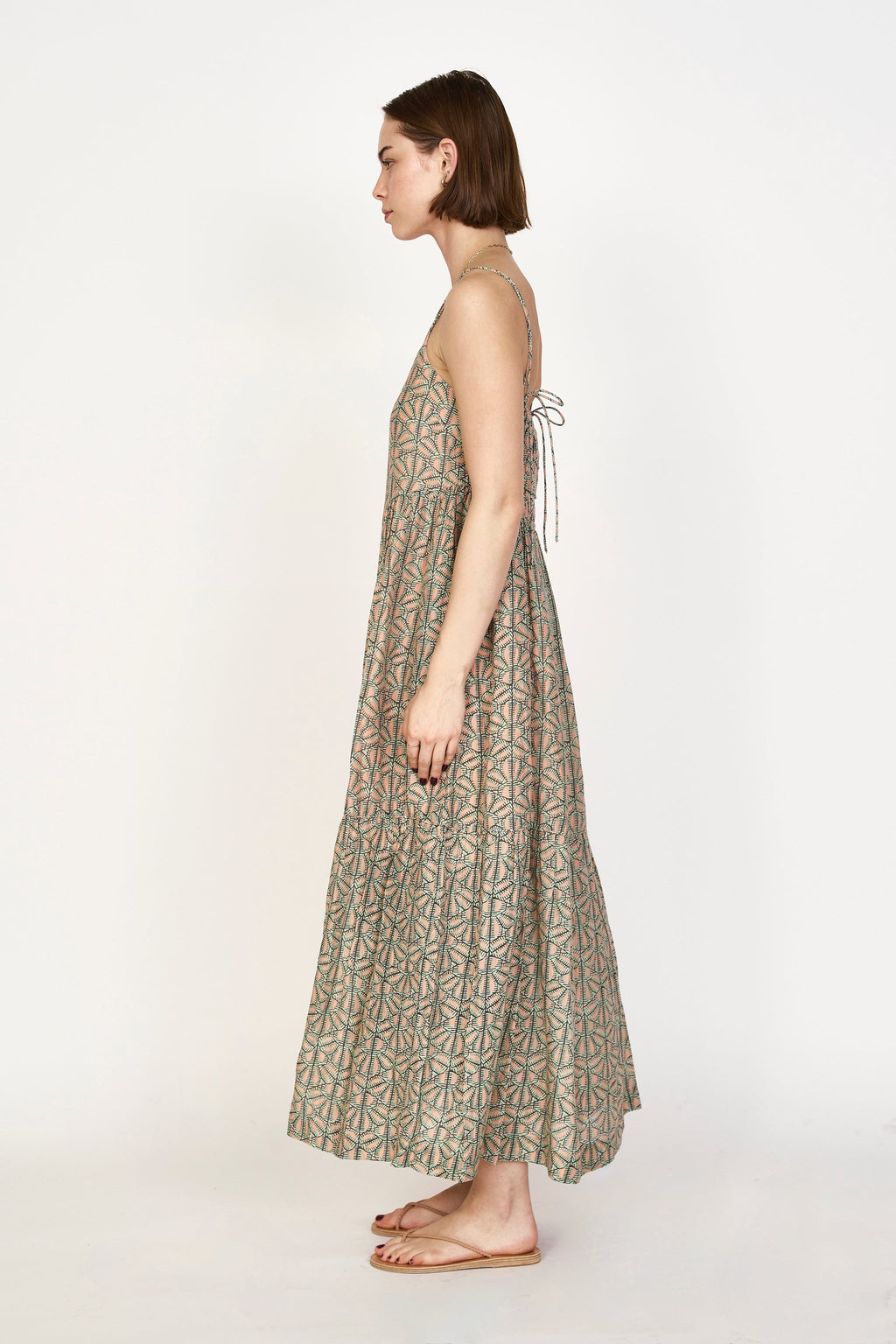 Dress in Trellis in Petal