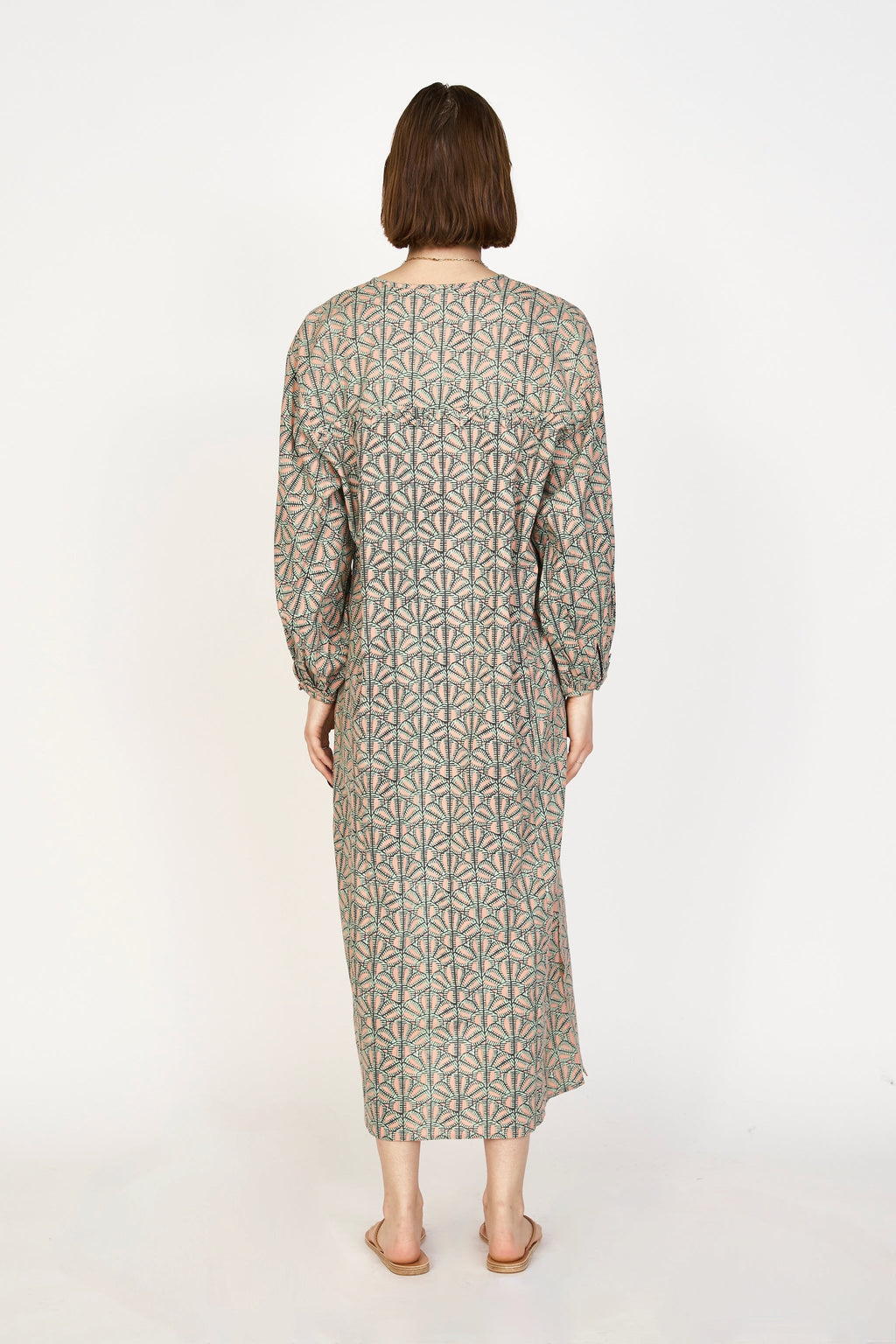 Caftan in Trellis in Petal