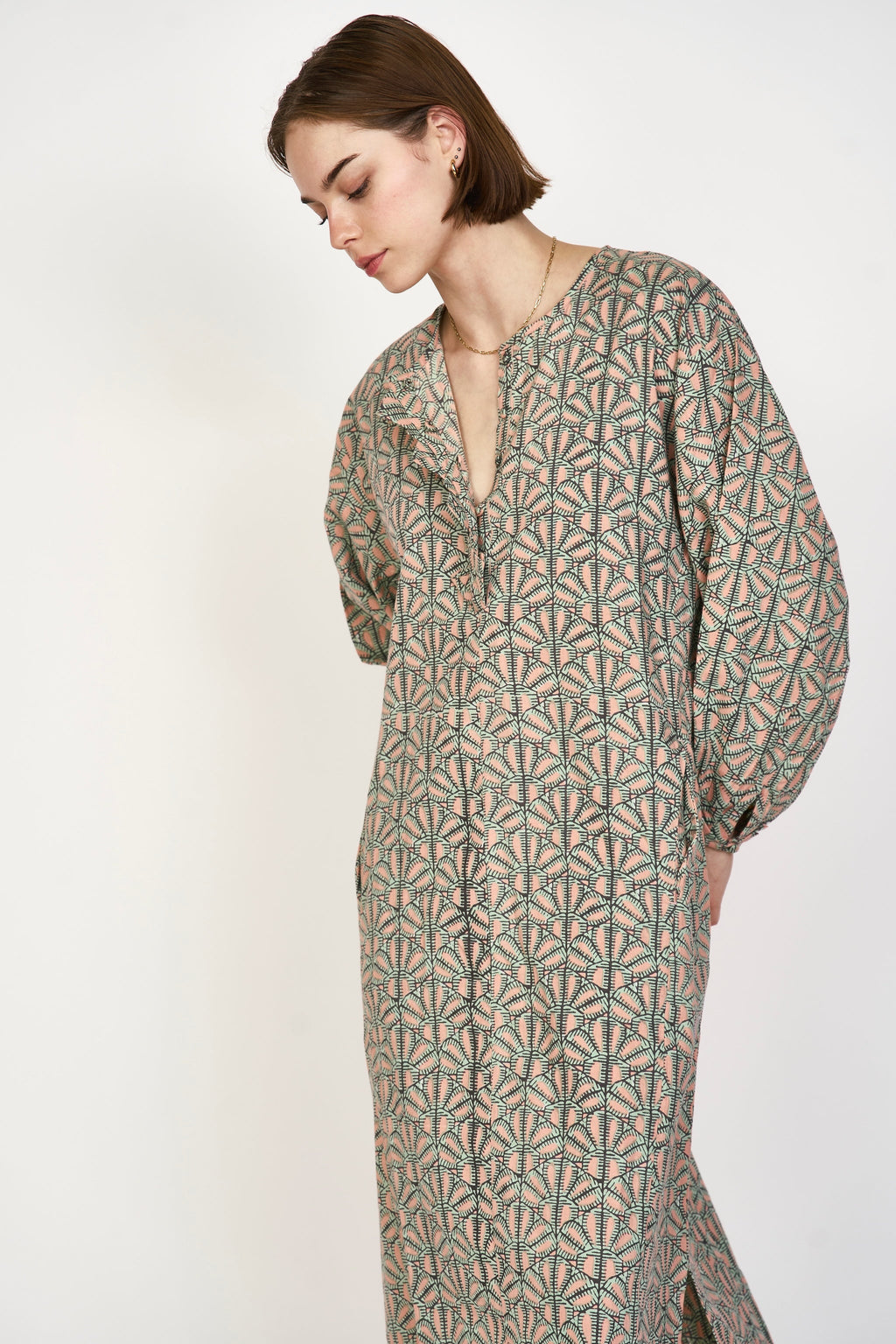 Caftan in Trellis in Petal