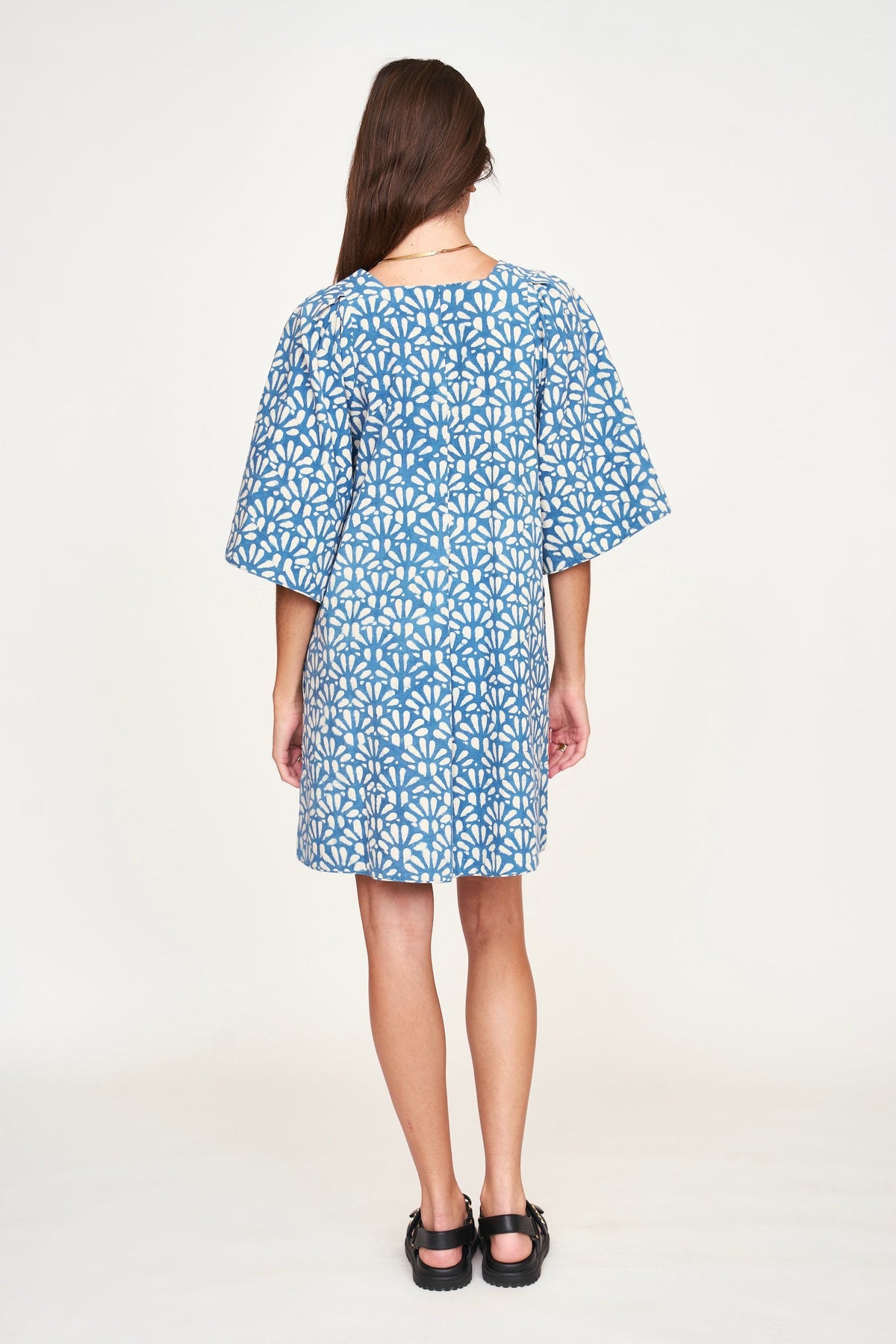 Short Dress in Trellis in Indigo