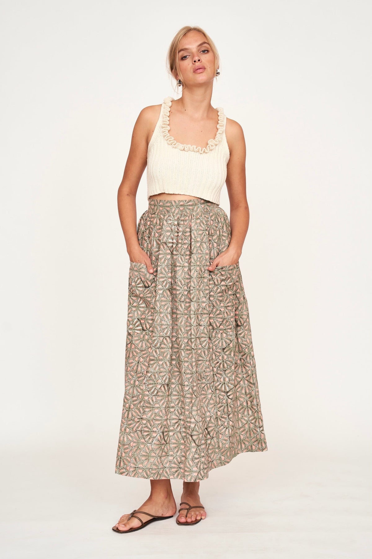 Skirt in Trellis in Petal