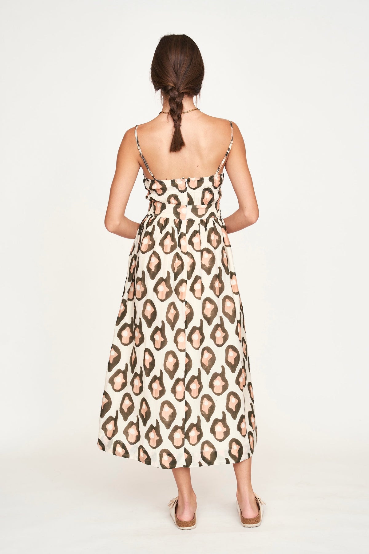 Dress in Oyster Print