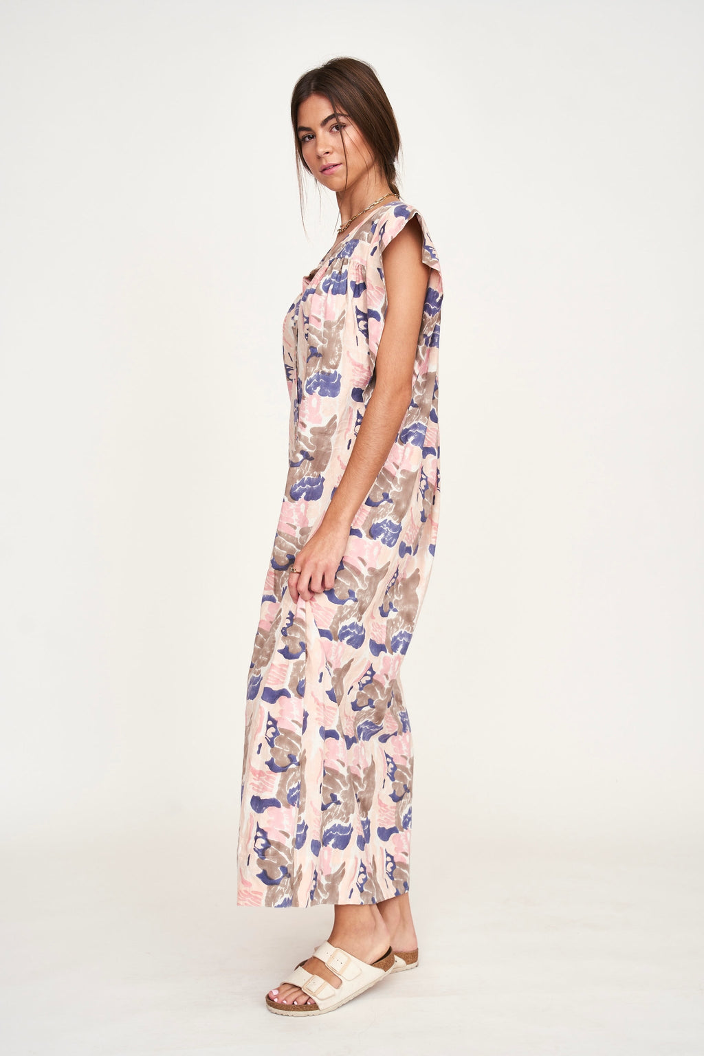 Caftan in Notched V neckline