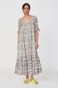Dress in square neckline in front and back