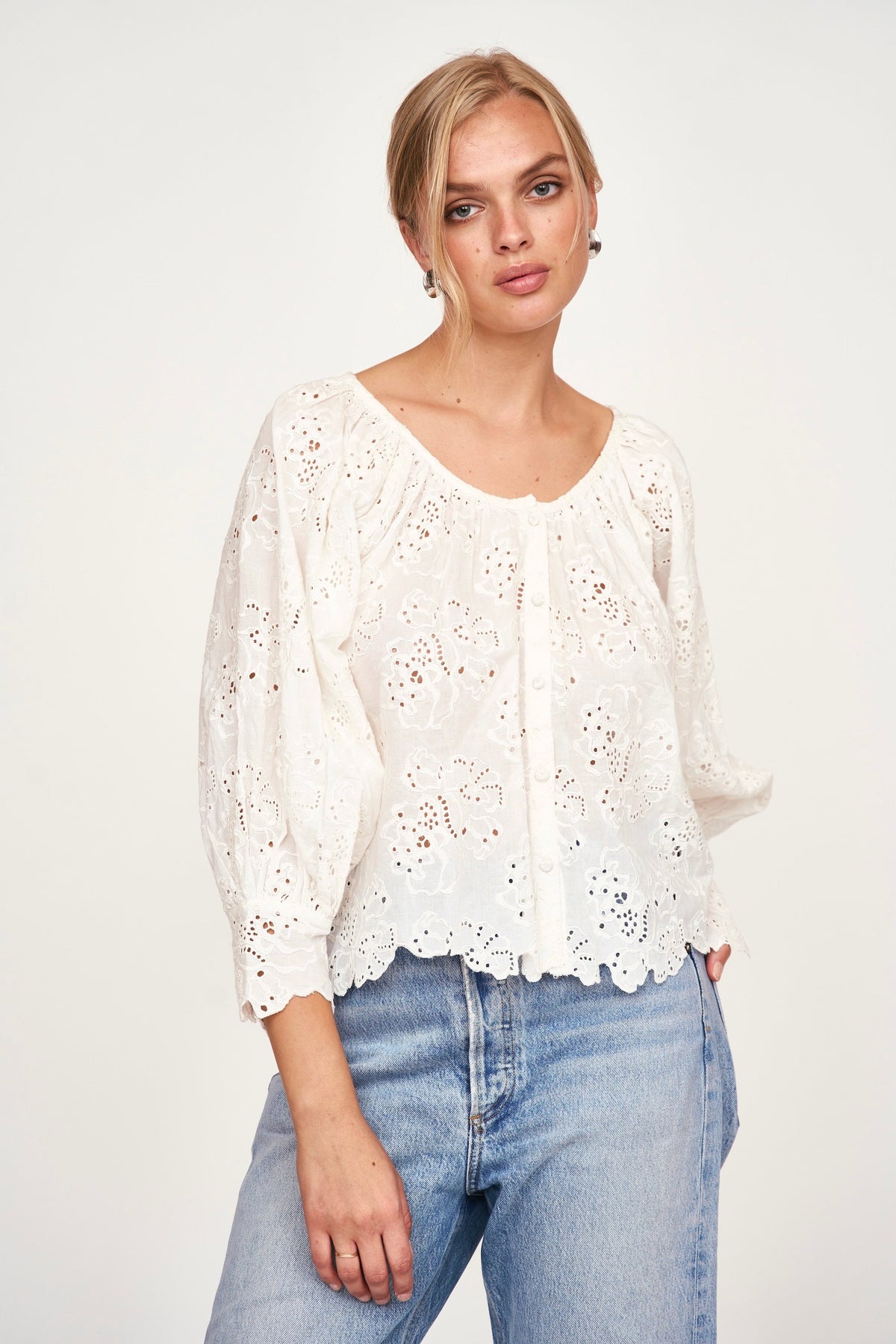 Top in White Eyelet