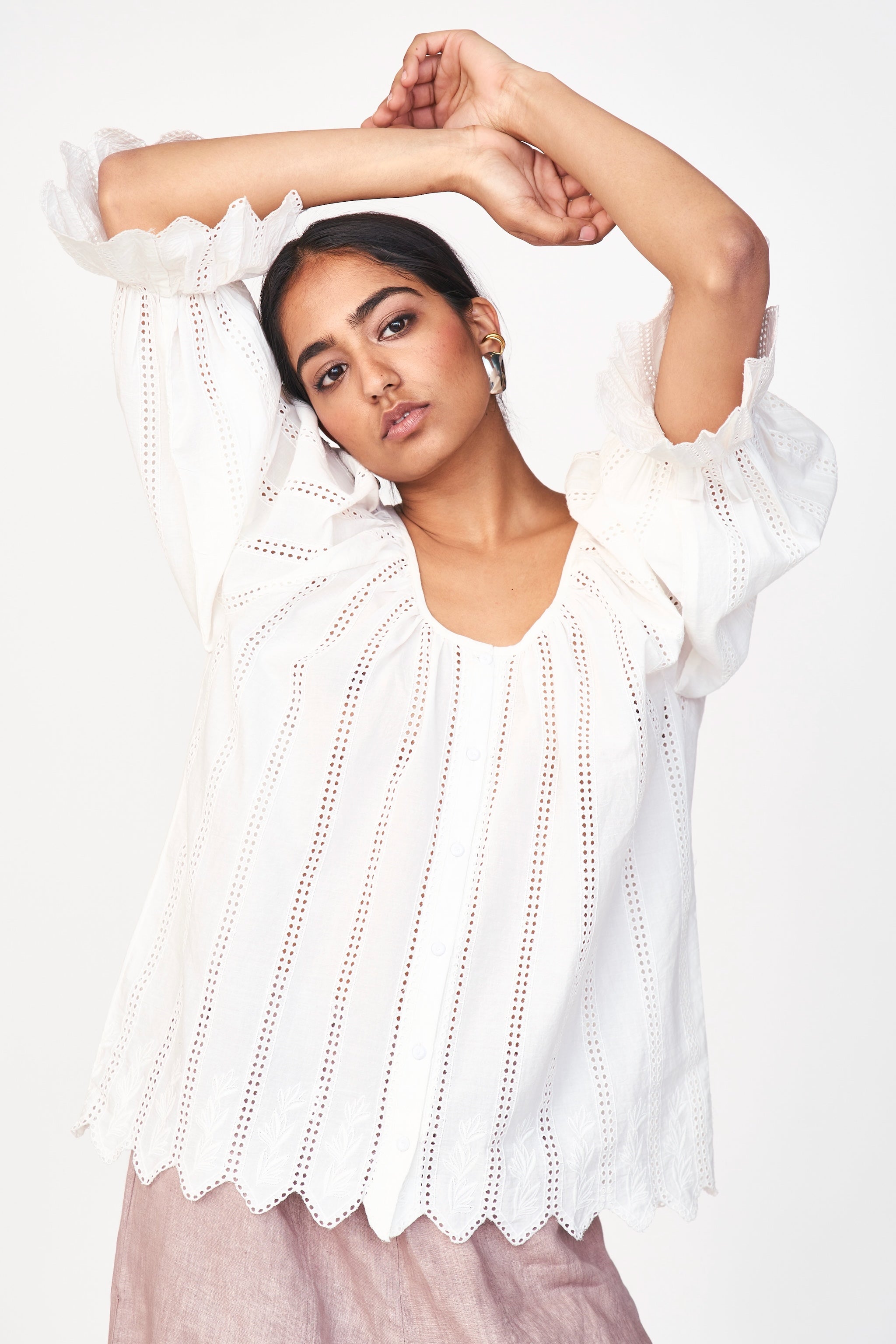 Top in White Vine Eyelet