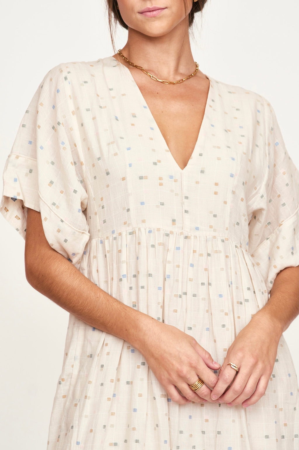 V neckline Dress in Confetti