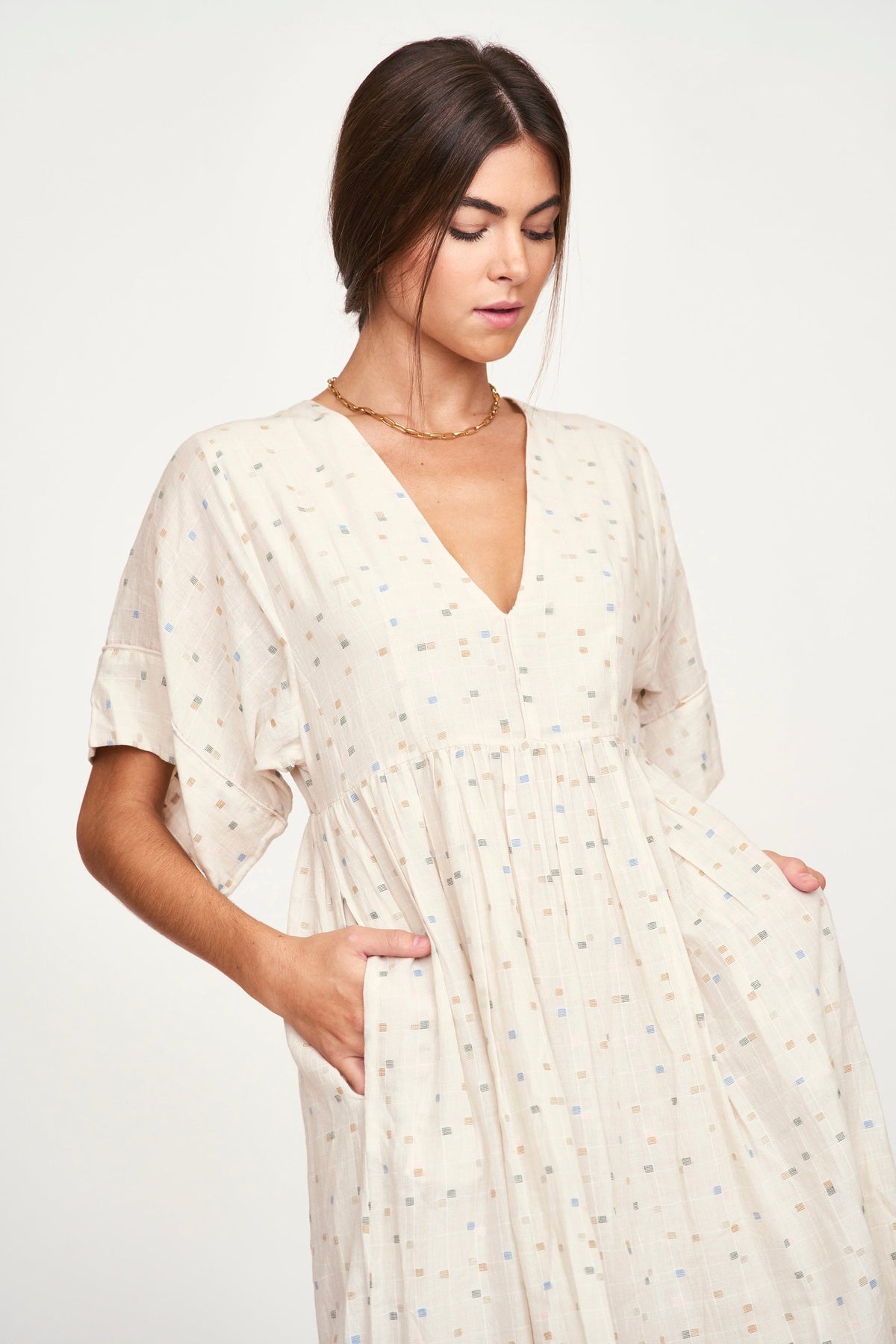 V neckline Dress in Confetti