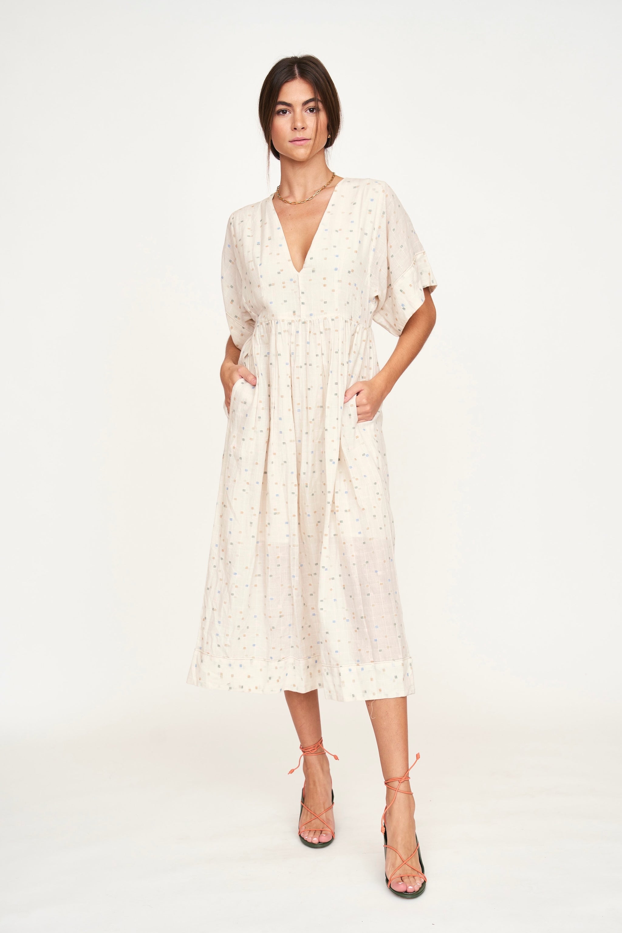 V neckline Dress in Confetti
