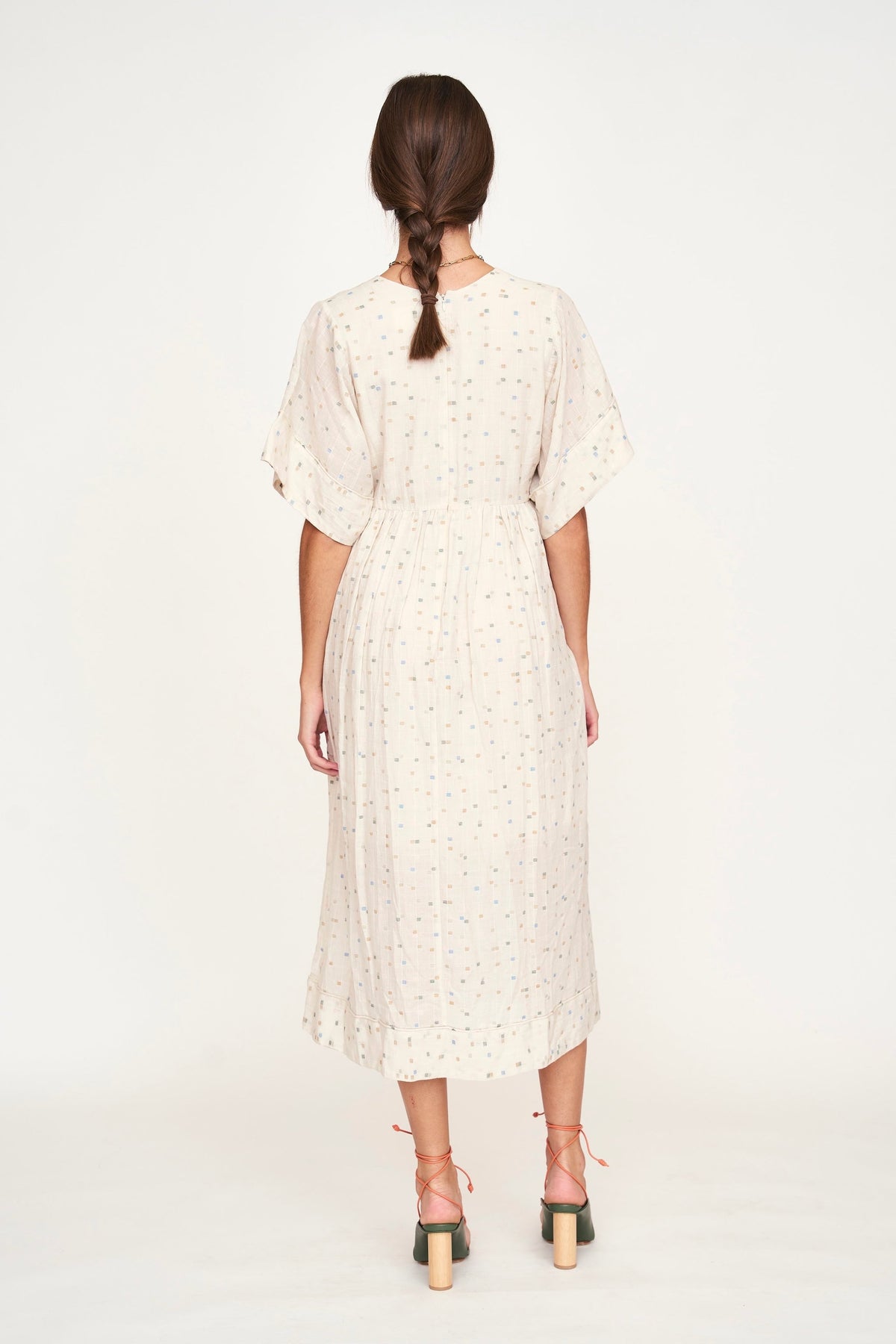 V neckline Dress in Confetti