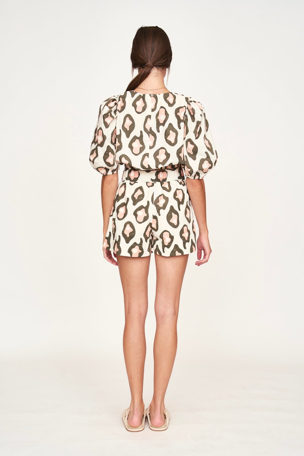 Track Shorts in Oyster Print
