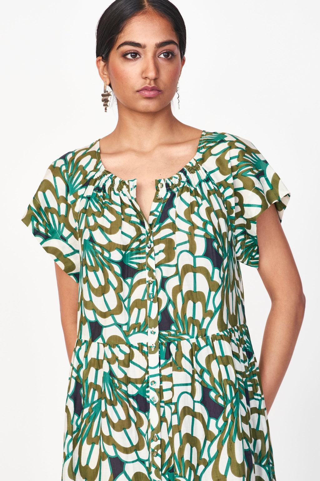 Short raglan sleeves dress