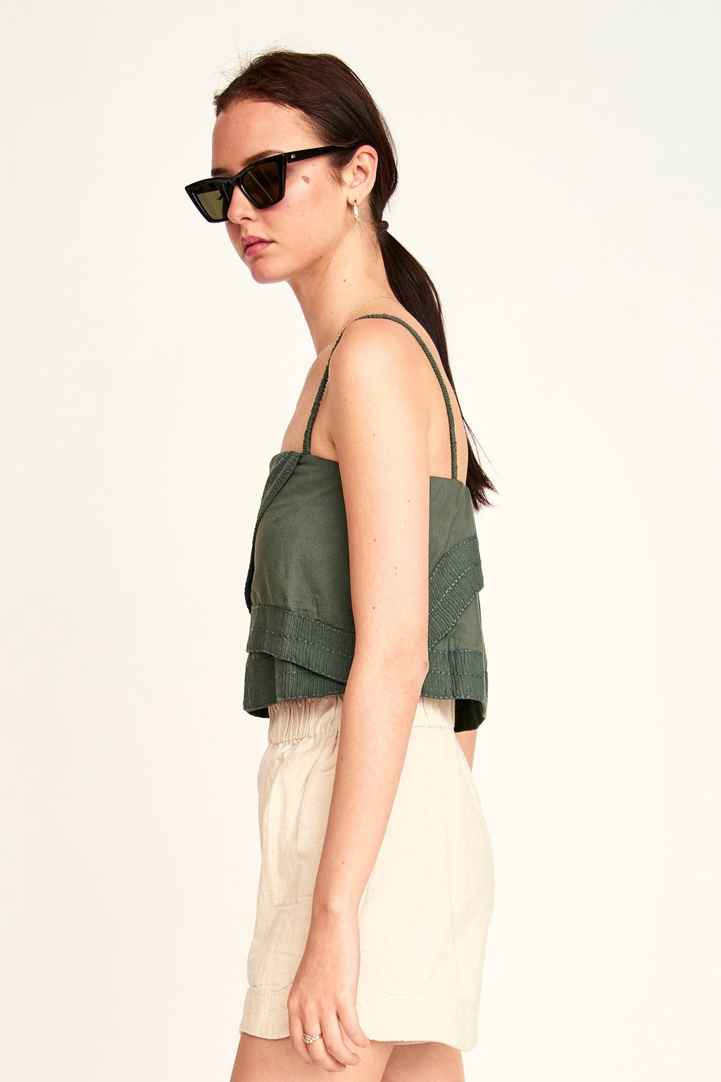 Asymmetrical tiers Waist length tank