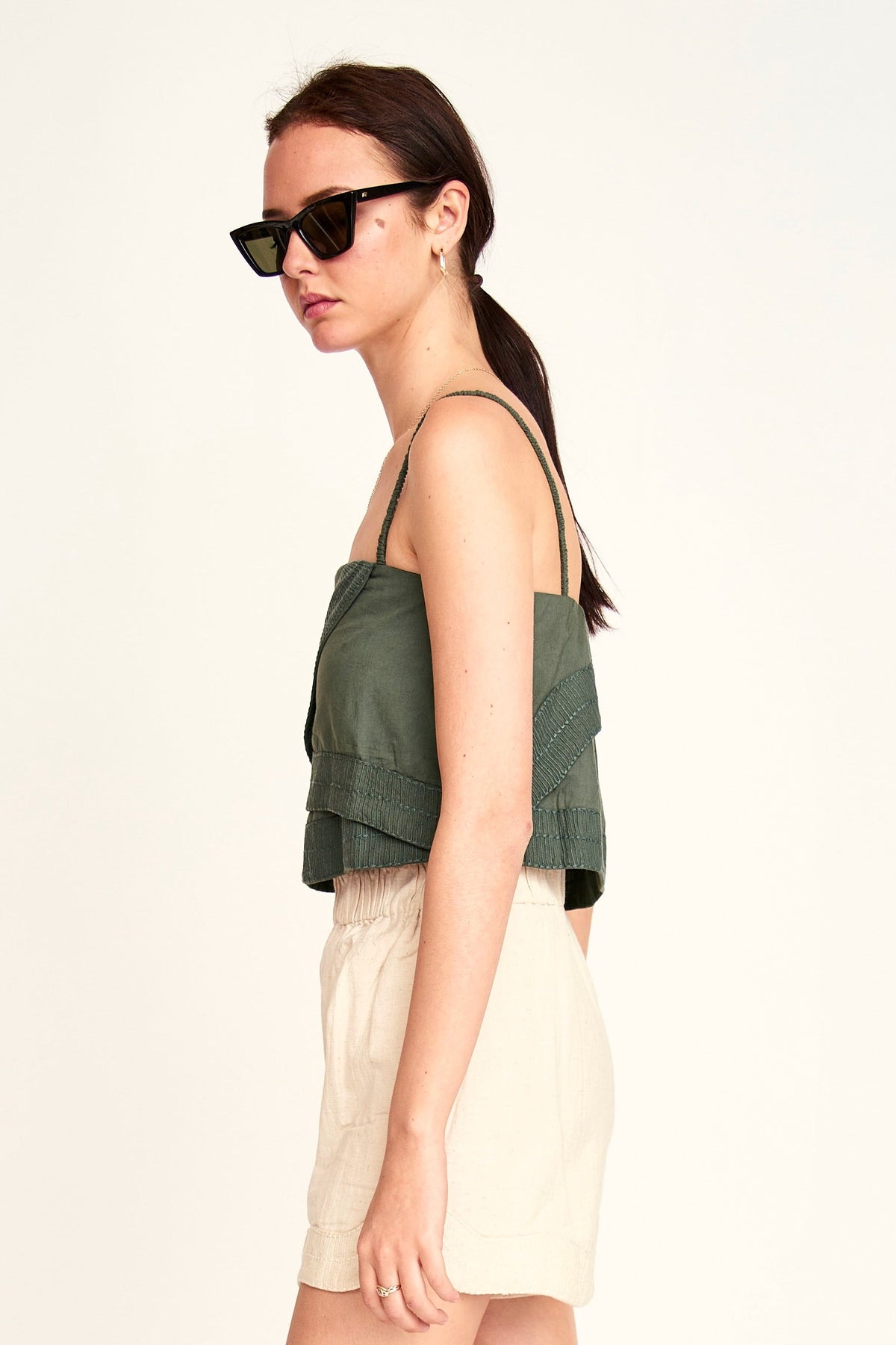 Asymmetrical tiers Waist length tank