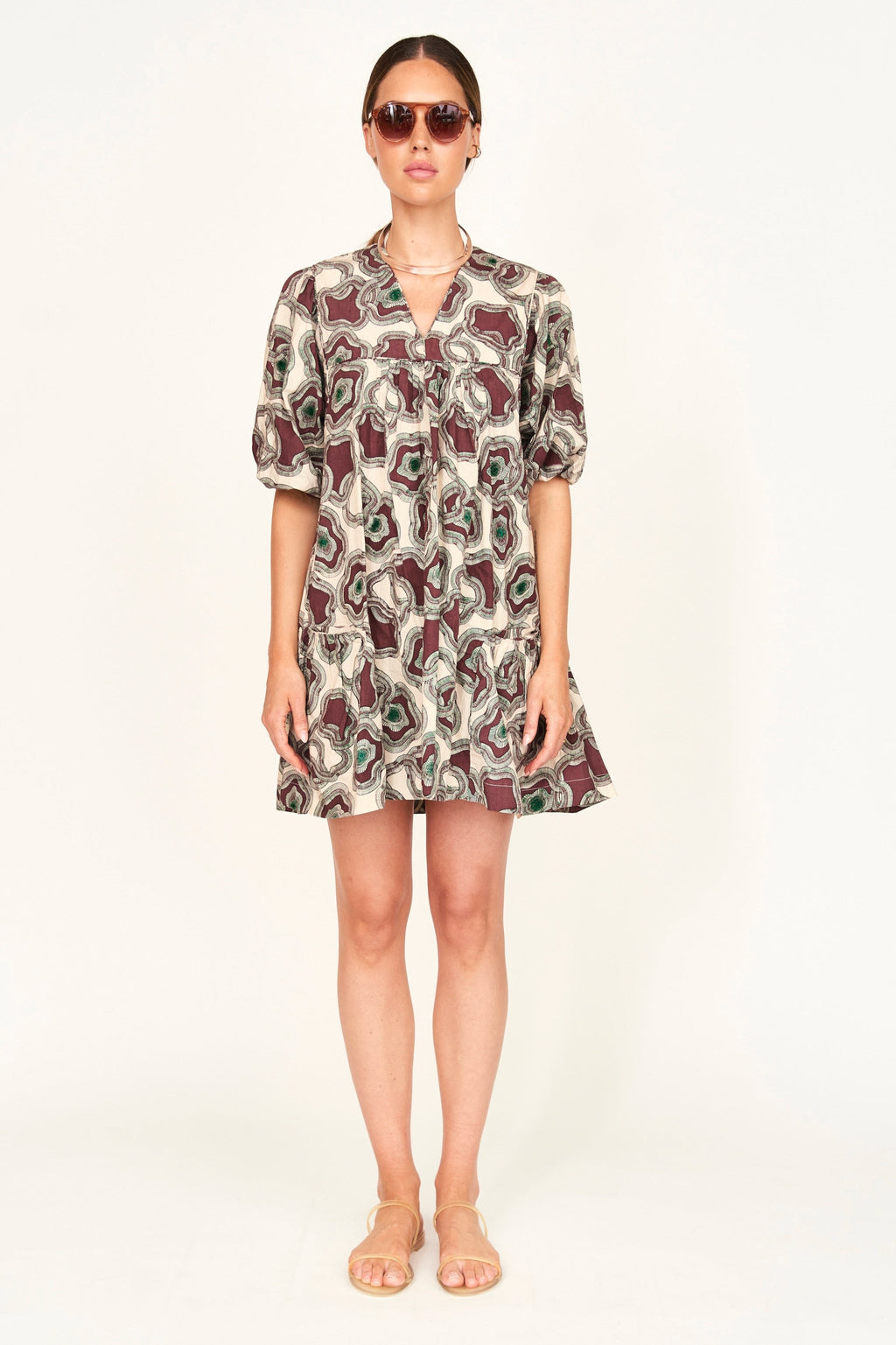 Dress in V neckline made cotton