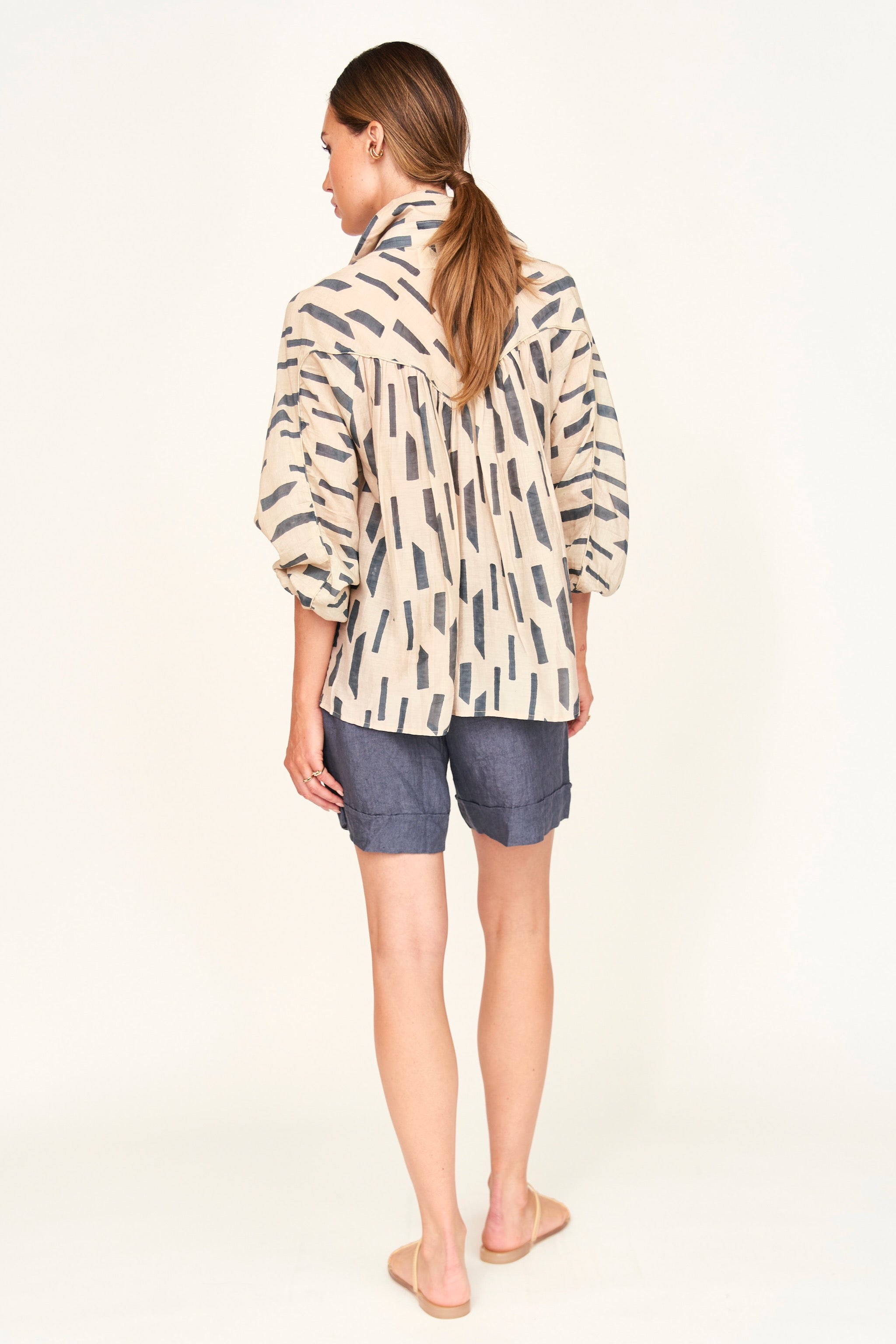 Lightweight shirt