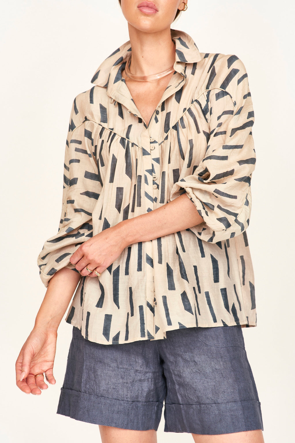 Lightweight shirt
