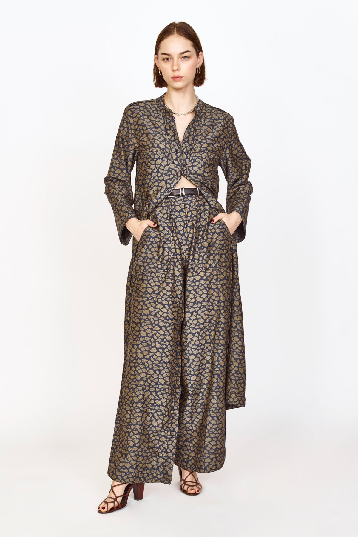 Pant in Navy Lilypad