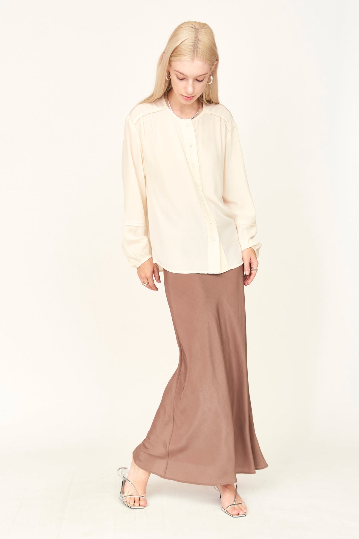 Skirt in Taupe