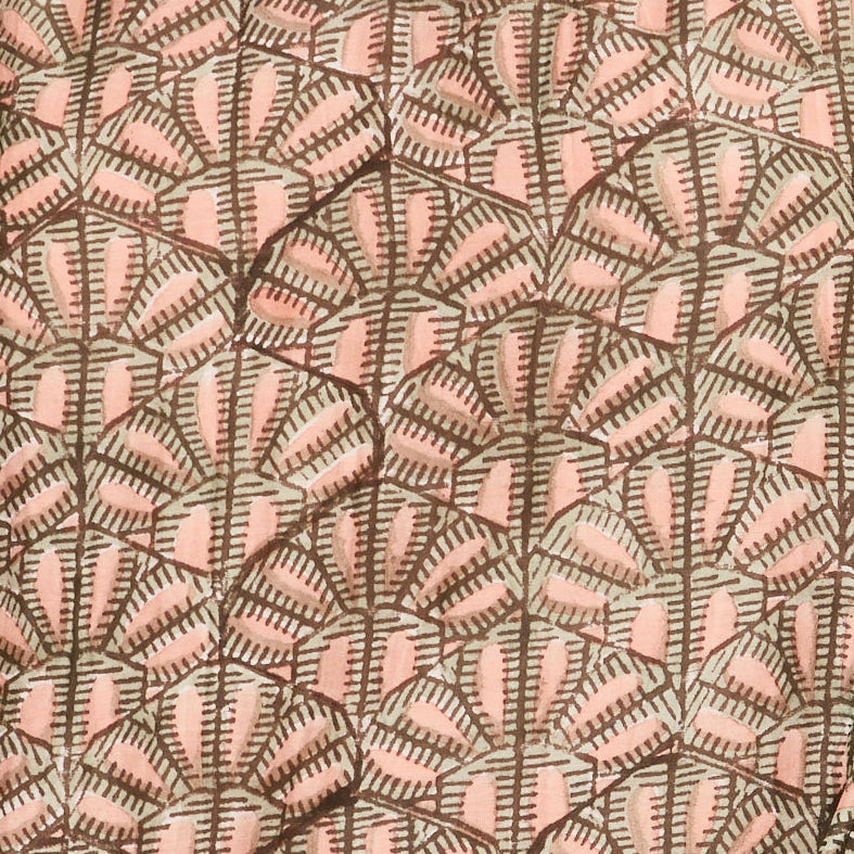 Dress in Trellis in Petal