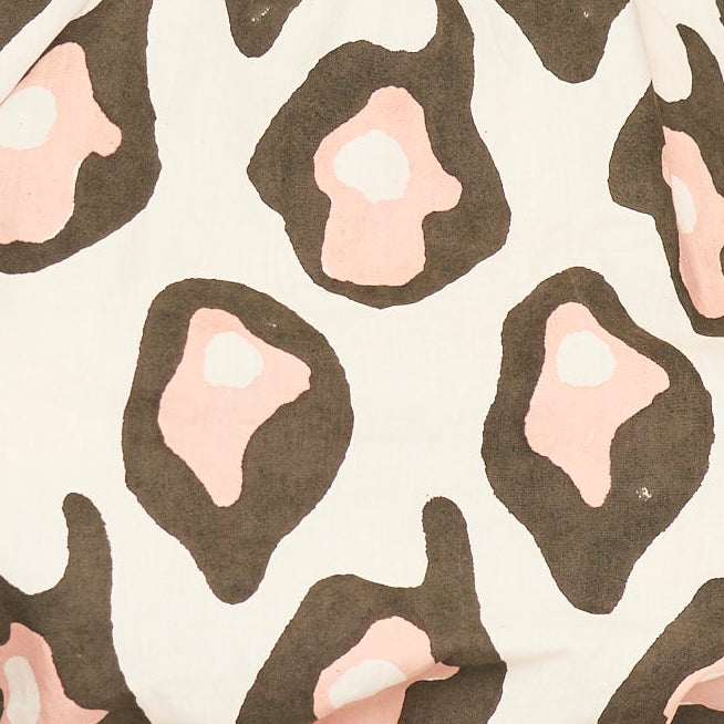 Dress in Oyster Print